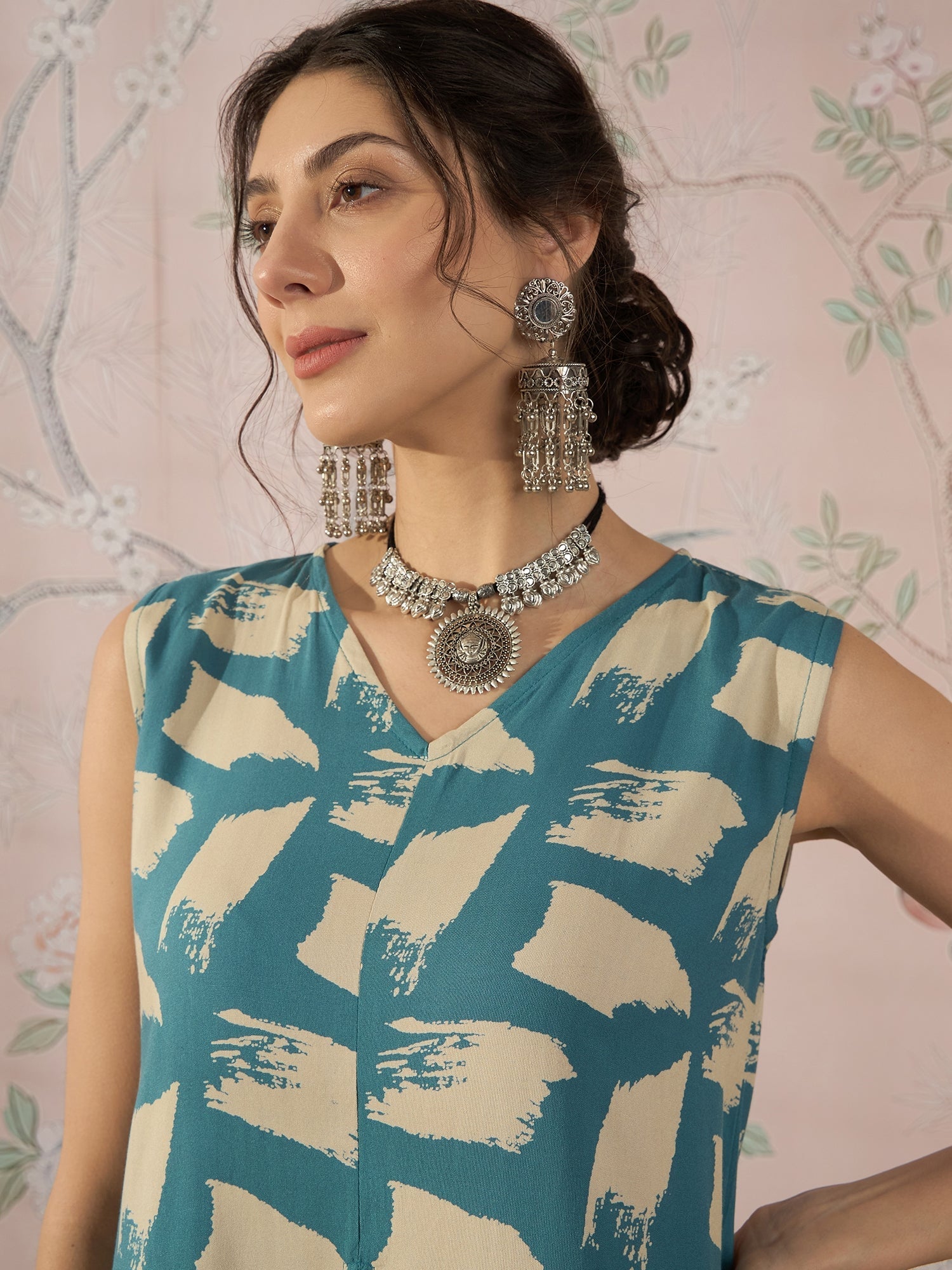 InWeave Marin Teal Beige Slit Kurta Set - Swadesiicart