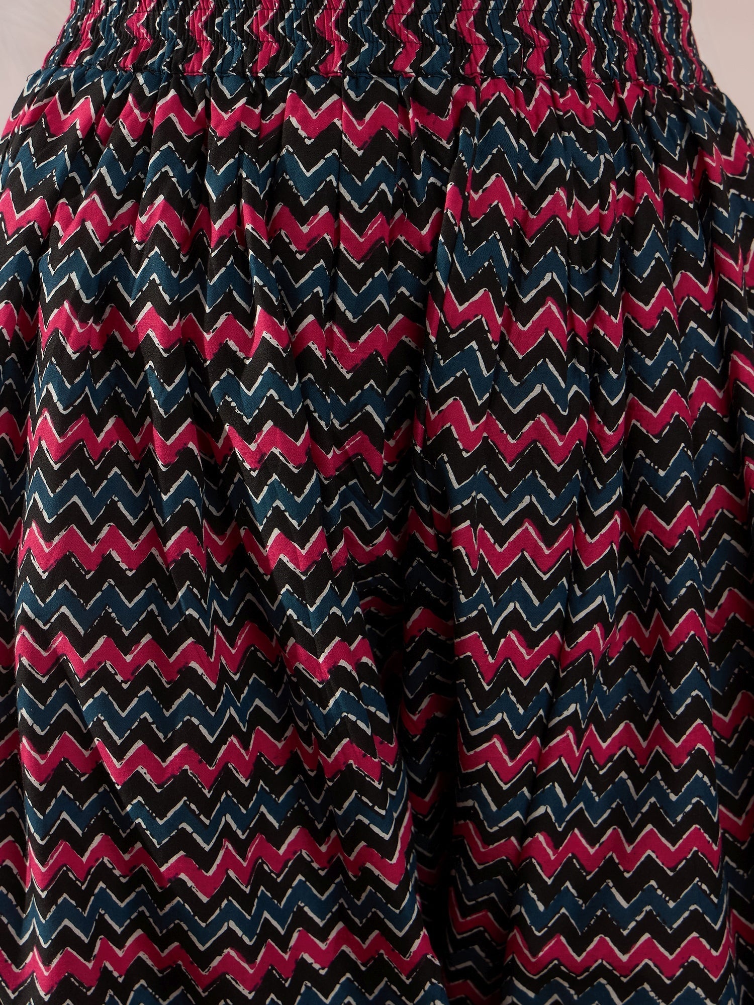 InWeave Black Pink Kurta Dhoti Set - Swadesiicart