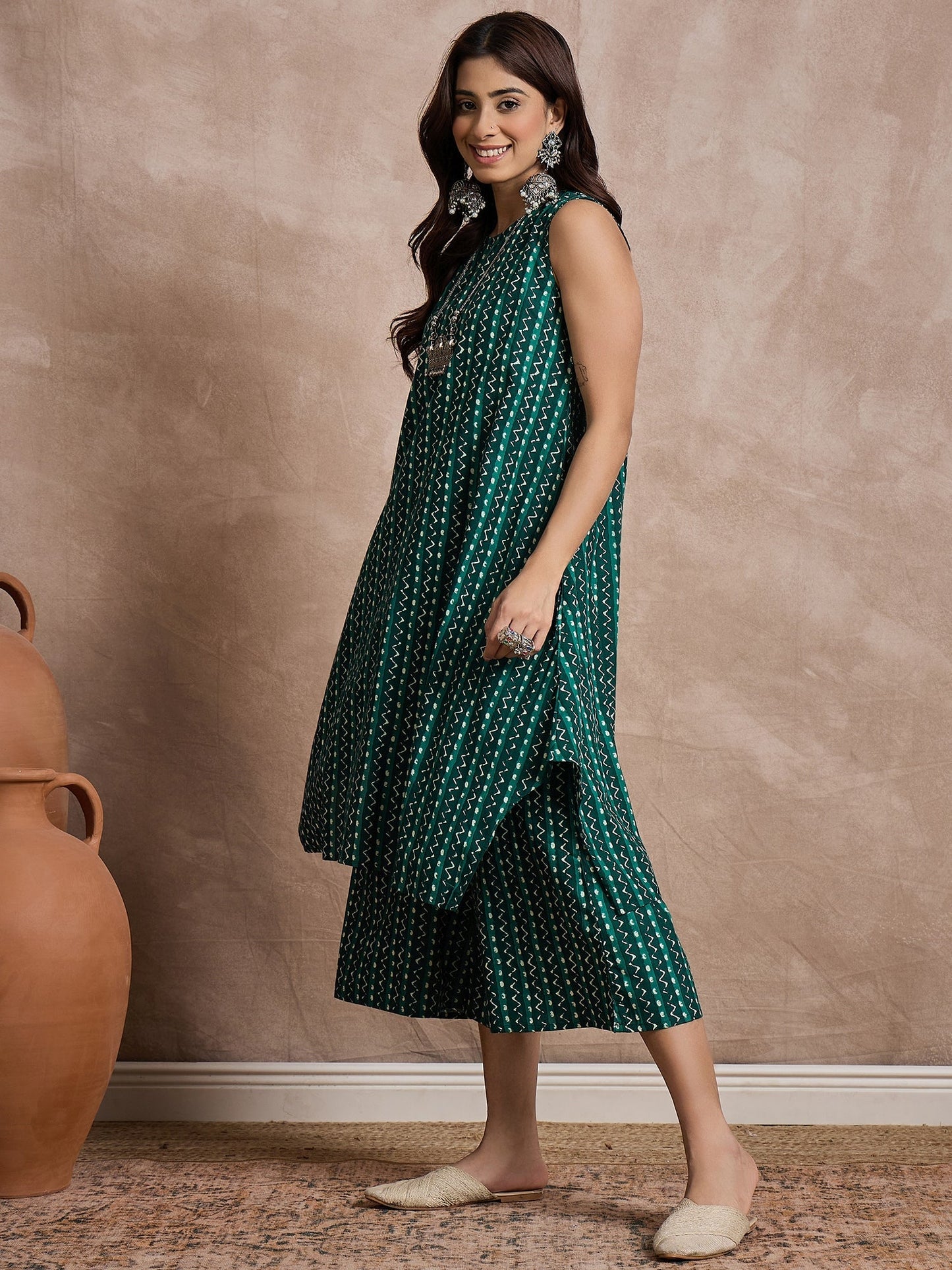 InWeave Teal Zig Zag Round Neck Kurta Set - Swadesiicart