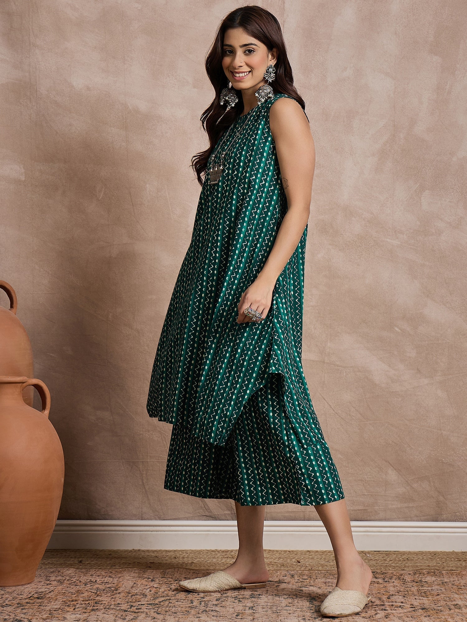 InWeave Teal Zig Zag Round Neck Kurta Set - Swadesiicart