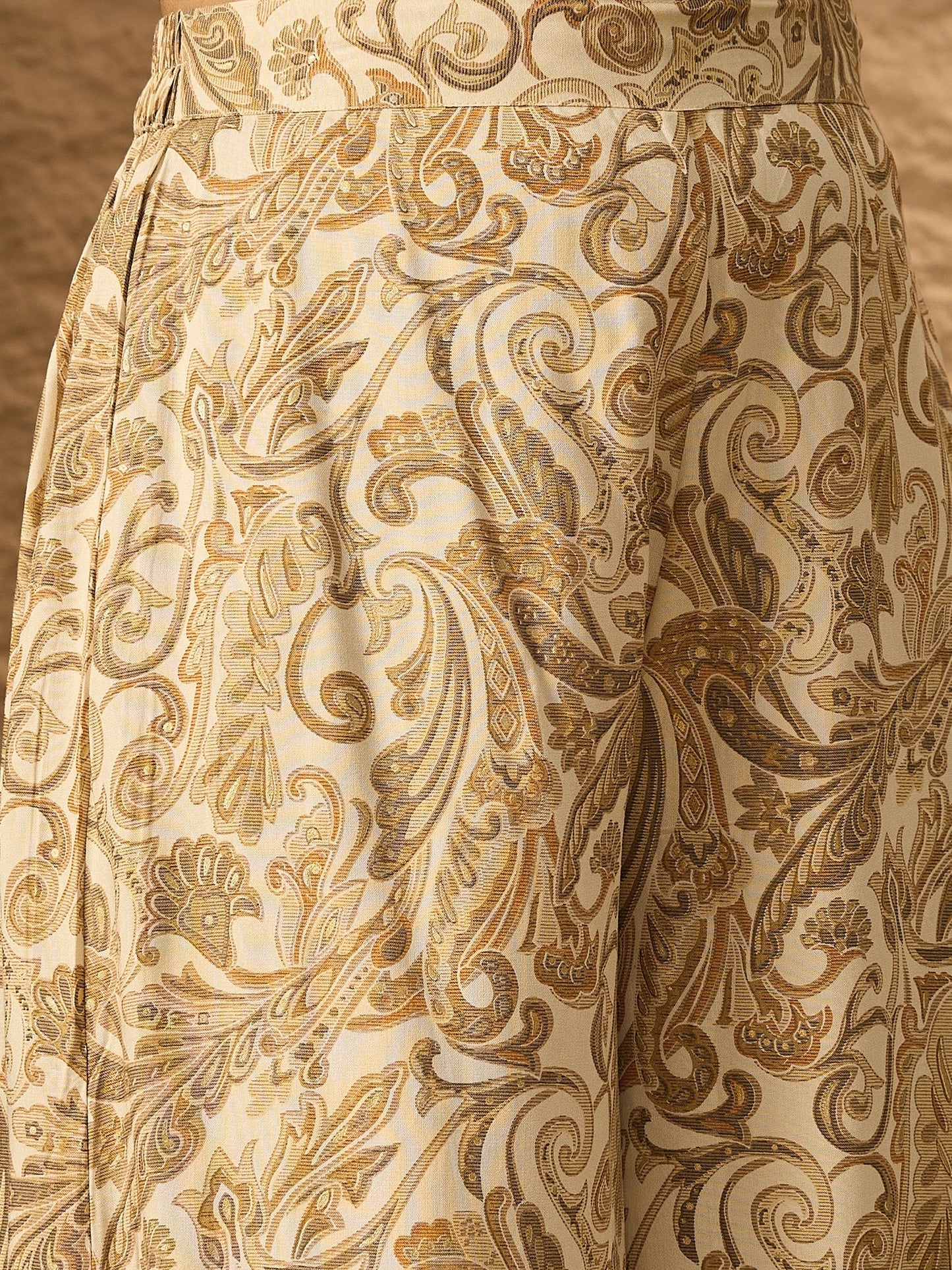 InWeave Off White Swirl V-Flared Kurta Set - Swadesiicart