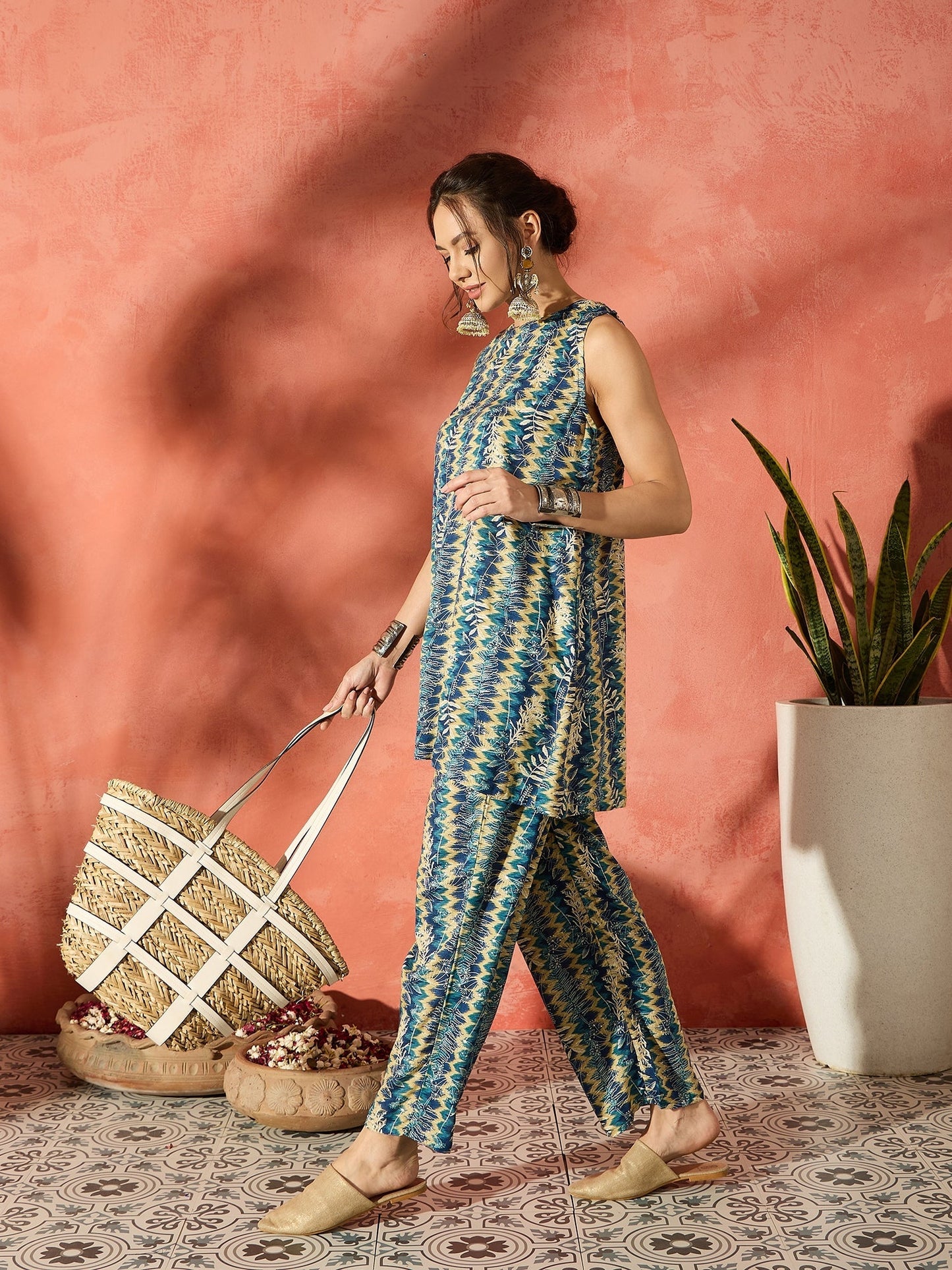 InWeave Teal Leaf Zig Zag Foil W/S Kurta Pant Set - Swadesiicart