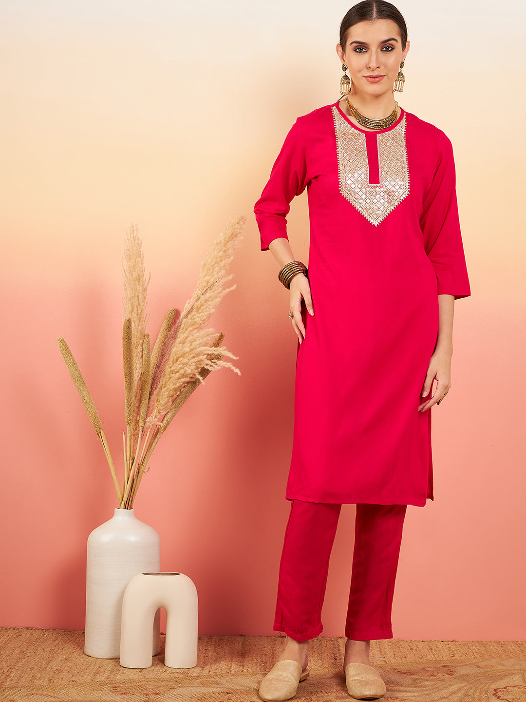 InWeave Women's Fuschia Sequance Patch Work Kurta Set - Swadesiicart