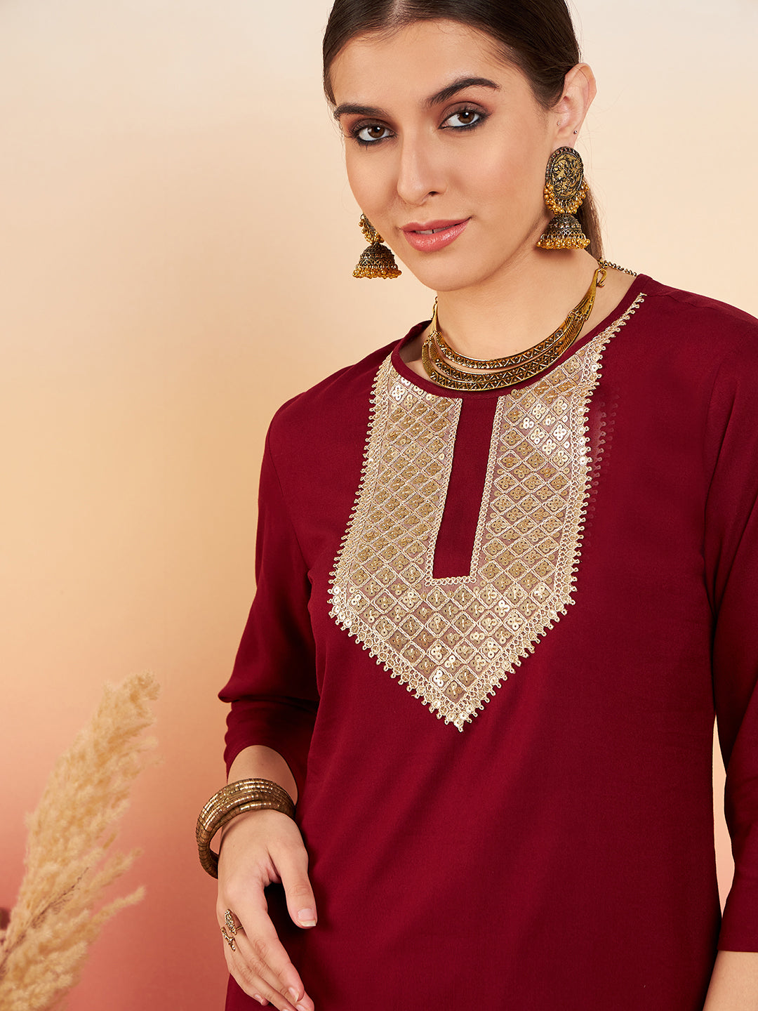 InWeave Women's Maroon Sequance Patch Work Kurta Set - Swadesiicart