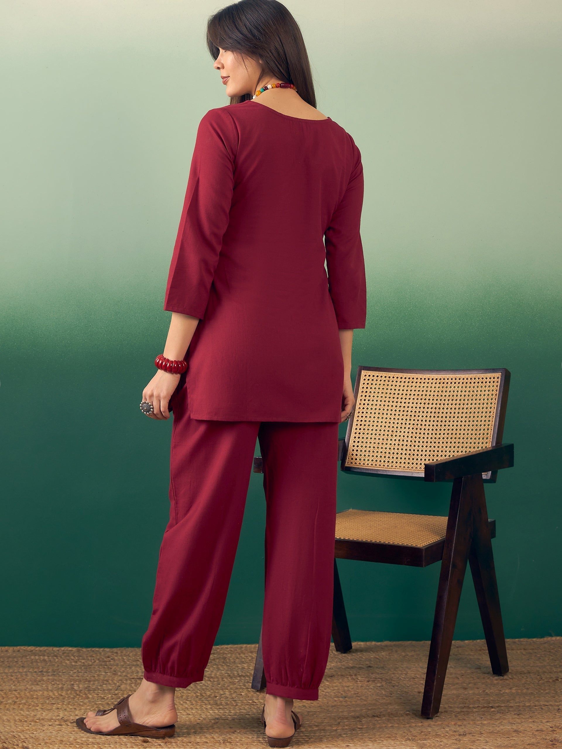 InWeave Burgundy Solid V Neck Short Kurta Pant Set - Swadesiicart