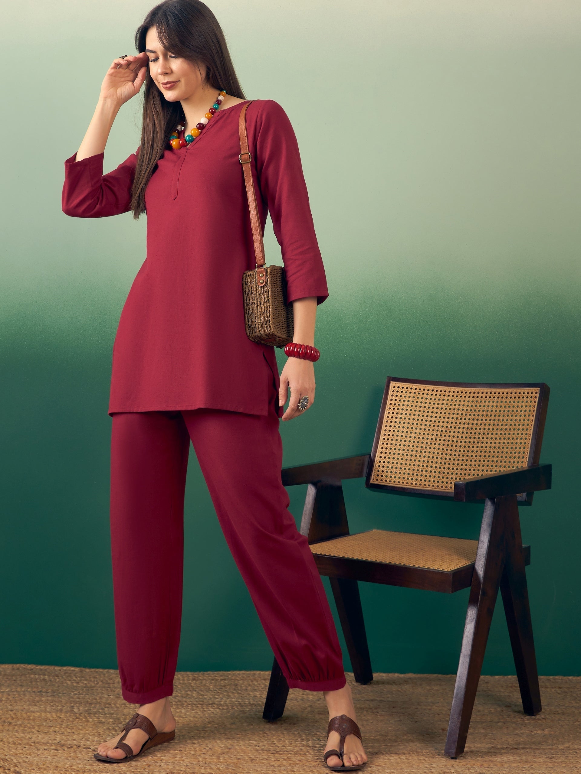 InWeave Burgundy Solid V Neck Short Kurta Pant Set - Swadesiicart
