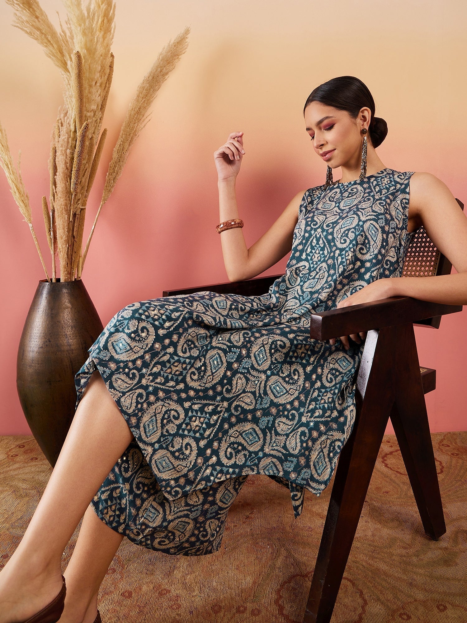 InWeave Slate Grey Paisley Round Neck Kurta Short Palazzo Set - Swadesiicart