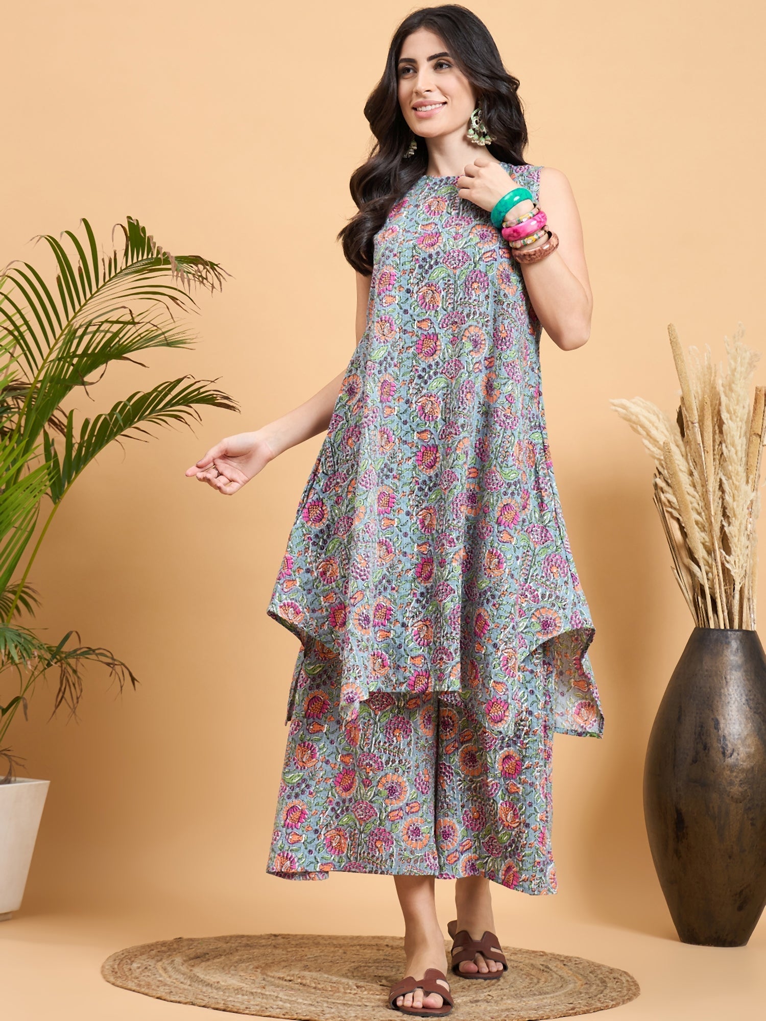 InWeave Grey Kantha Floral Jaal Short Palazzo Set - Swadesiicart