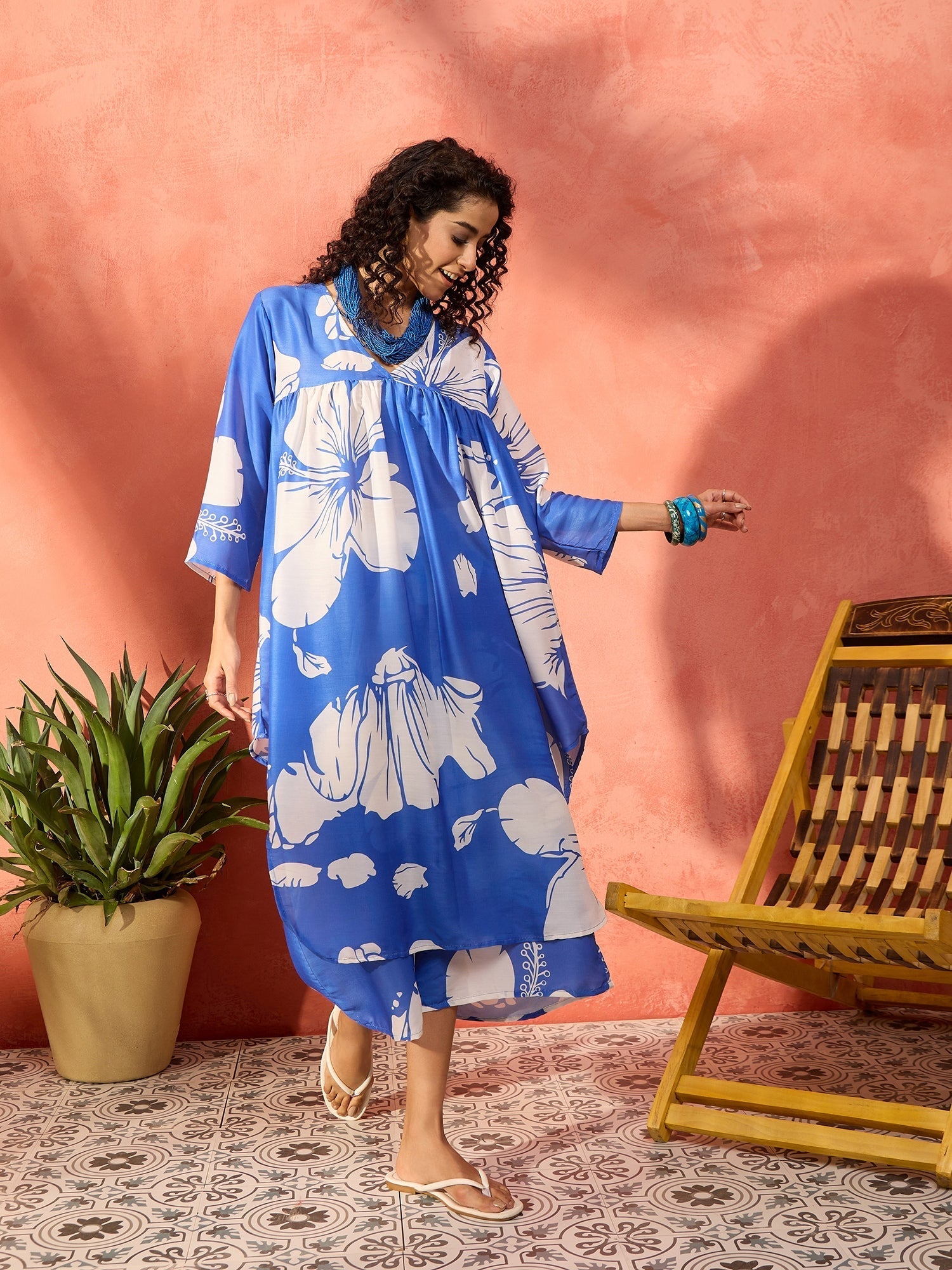 InWeave Azure Blue Hibiscus Kurta Set - Swadesiicart