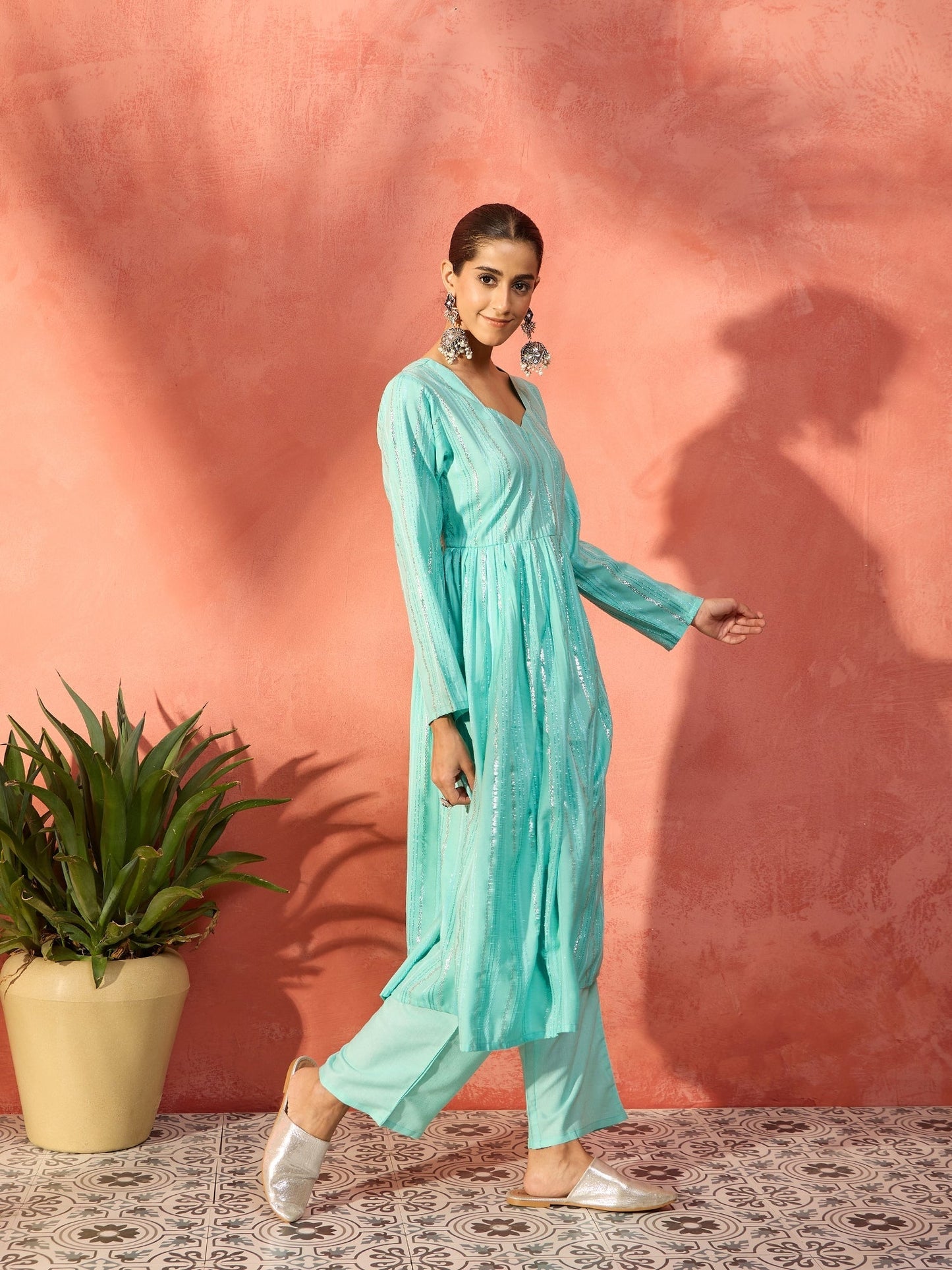 InWeave Mint Green Lurex Sweetheart Neck Short Kurta Pant Set - Swadesiicart