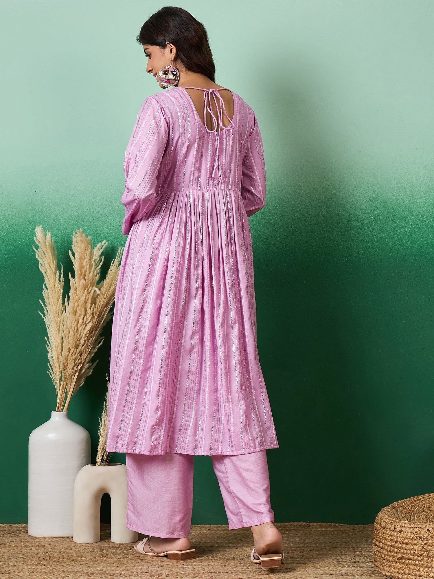 InWeave Lavender Lurex Sweetheart Neck Short Kurta Pant Set - Swadesiicart