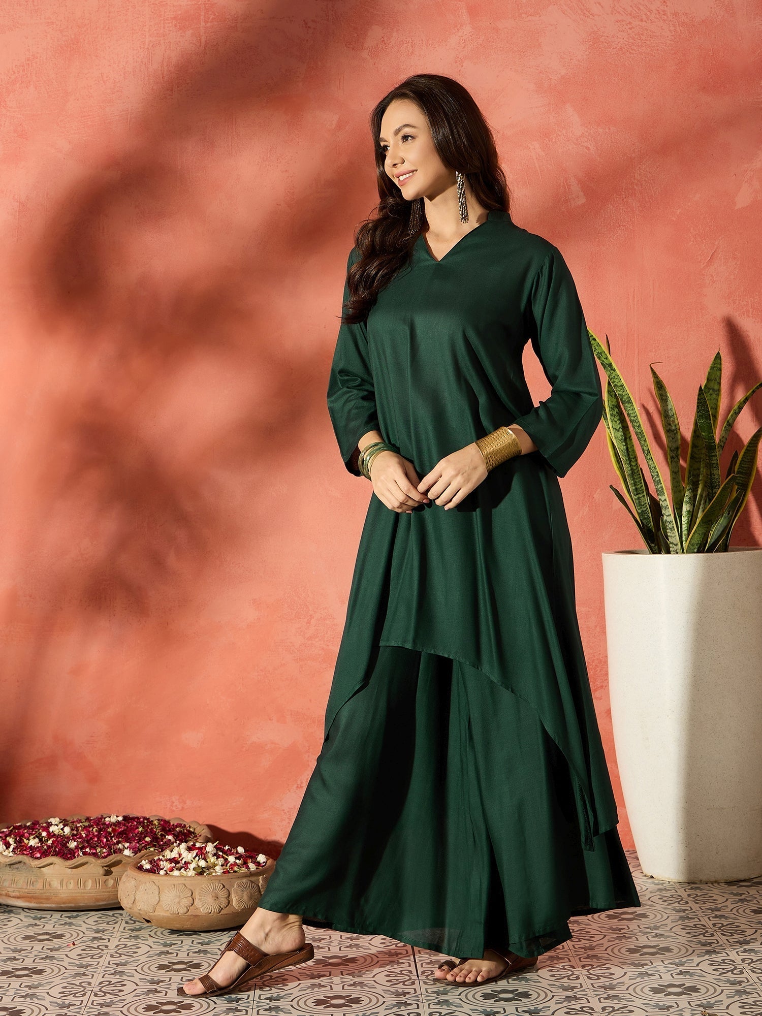 InWeave Dark Green Mandarin Neck High Low Kurta Set - Swadesiicart
