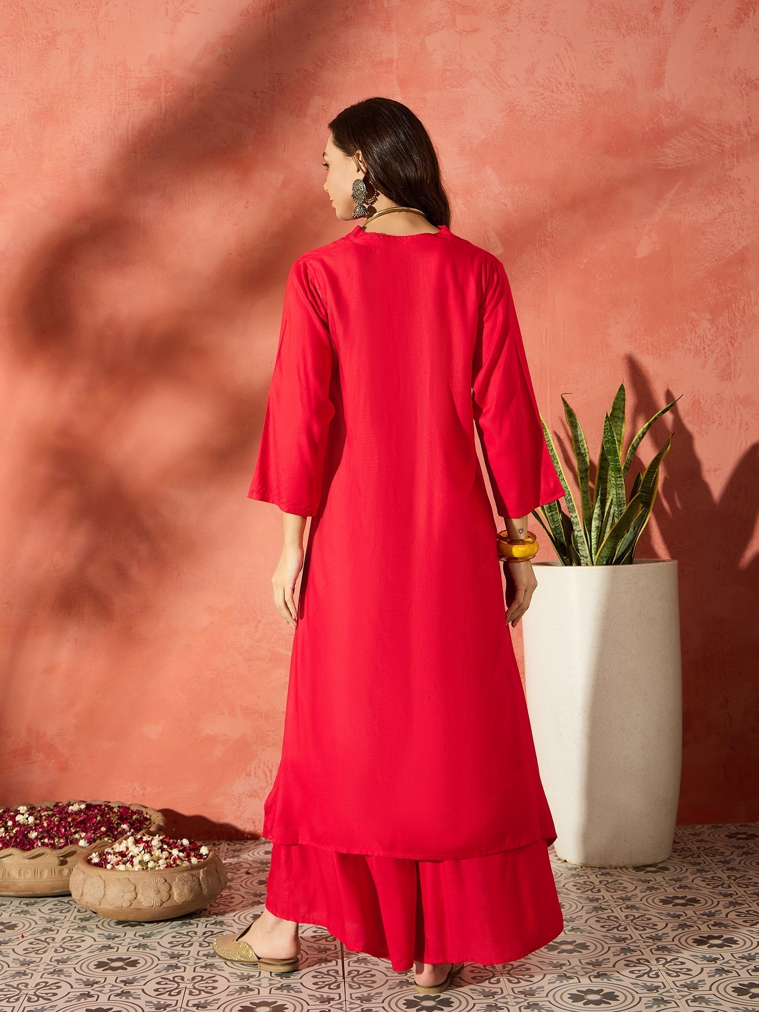 InWeave Red Mandarin Neck High Low Kurta Set - Swadesiicart