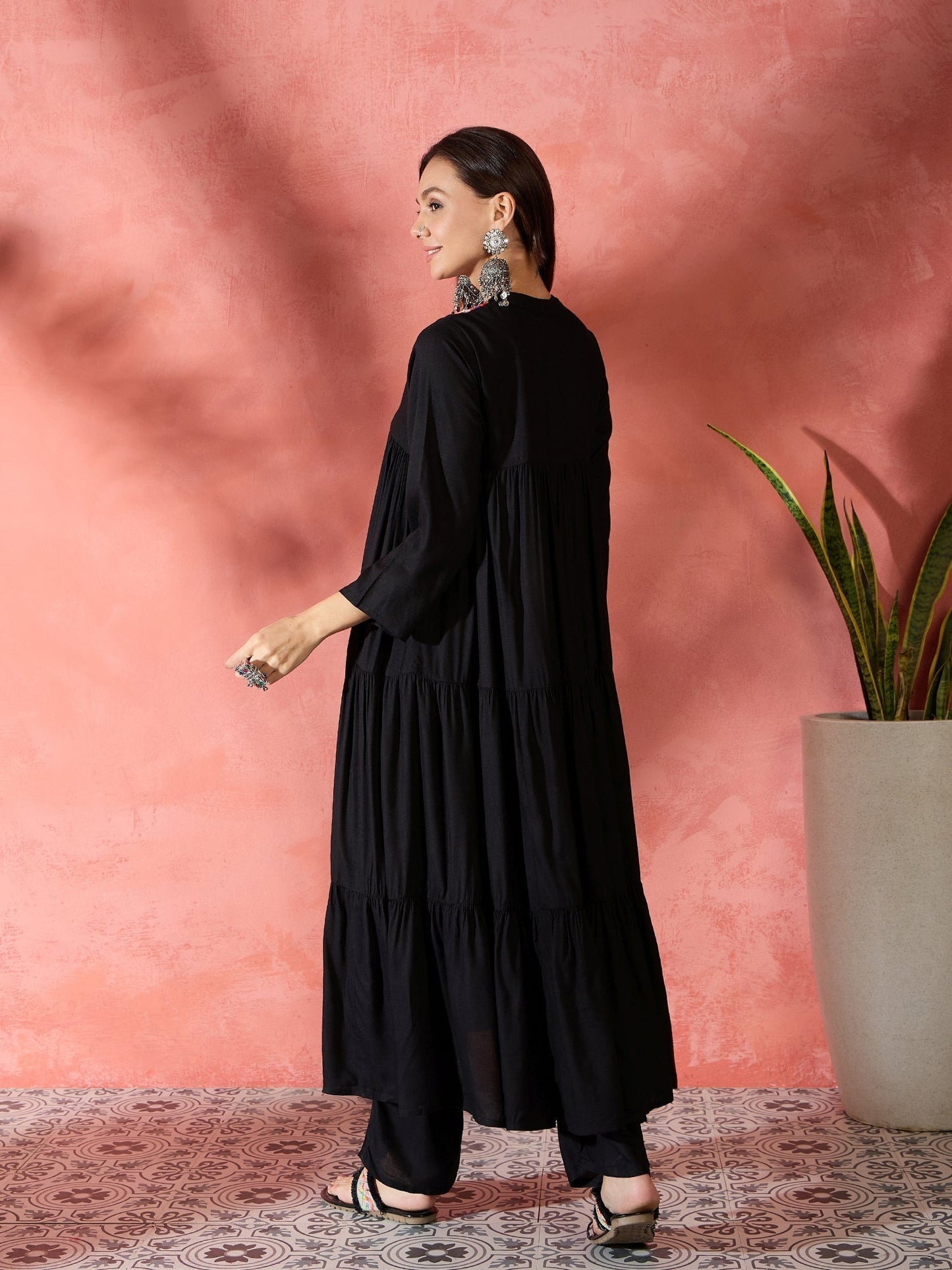 InWeave Black Solid Flared Lace Kurta Pant Set - Swadesiicart