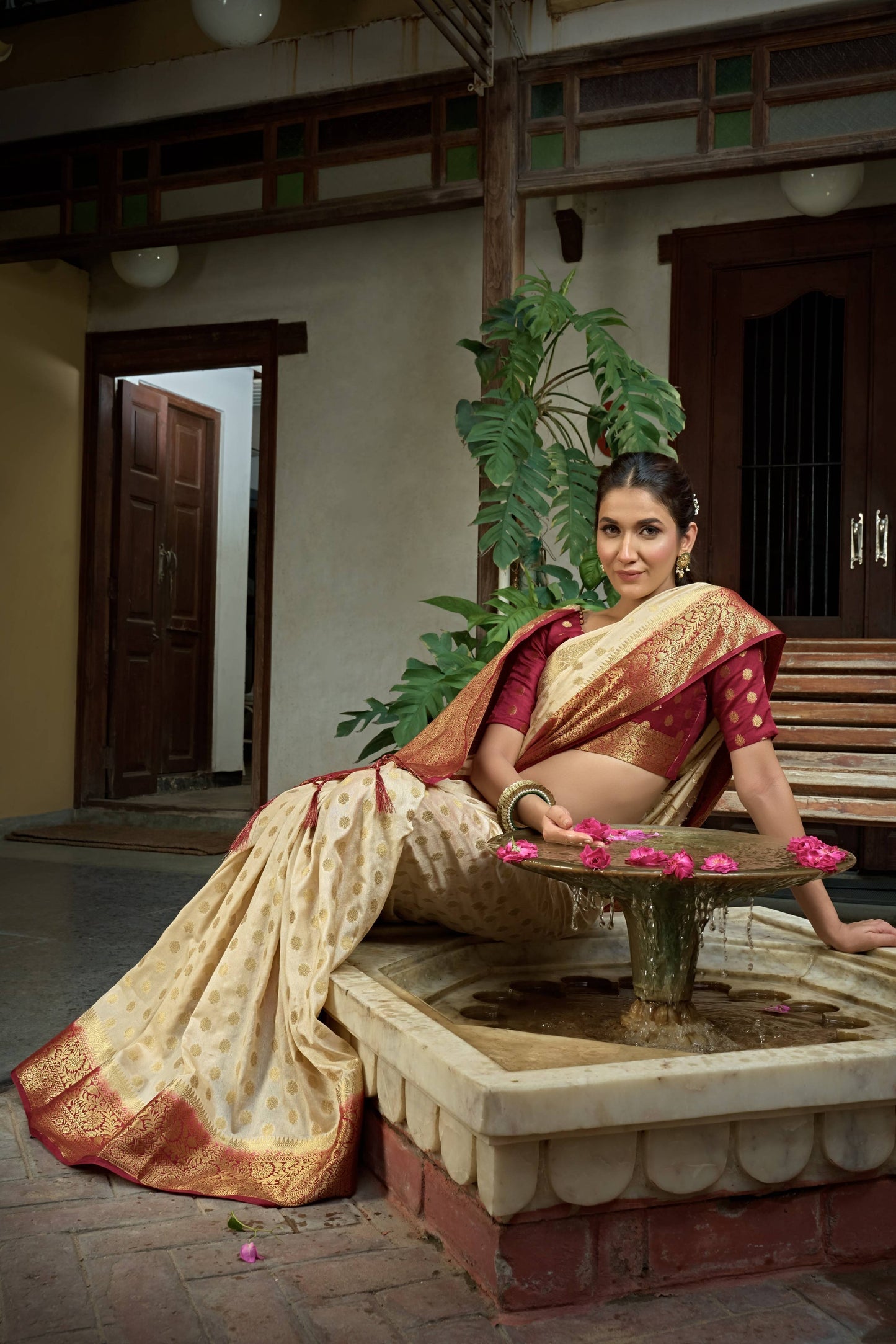Vardha Cream White Golden Zari Banarasi Raw Silk Saree | Swadesiicart
