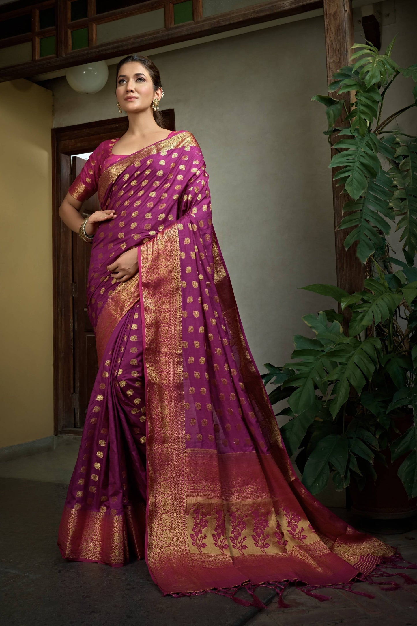 Vardha Magenta Pink Golden Zari Banarasi Raw Silk Saree | Swadesiicart