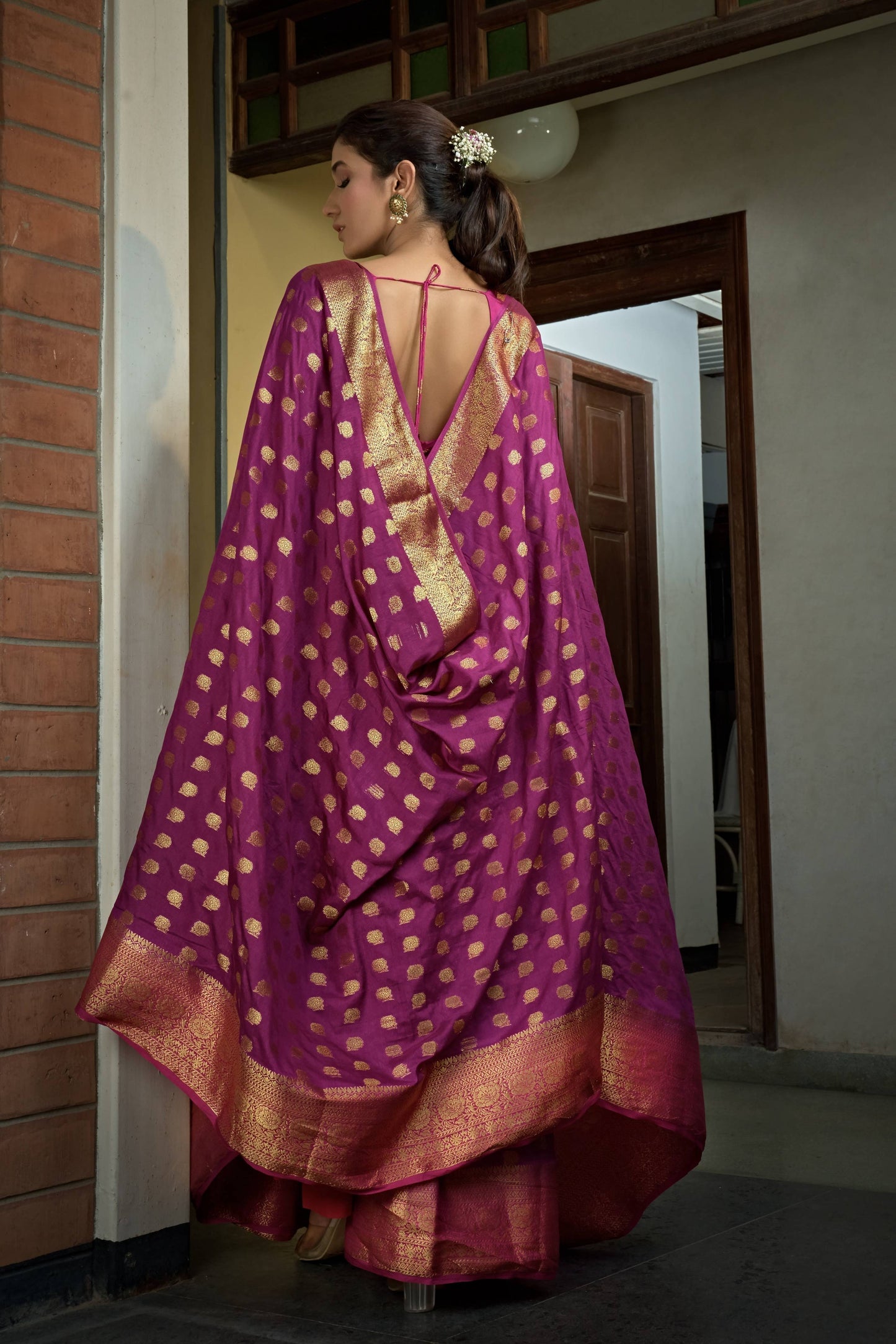 Vardha Magenta Pink Golden Zari Banarasi Raw Silk Saree | Swadesiicart