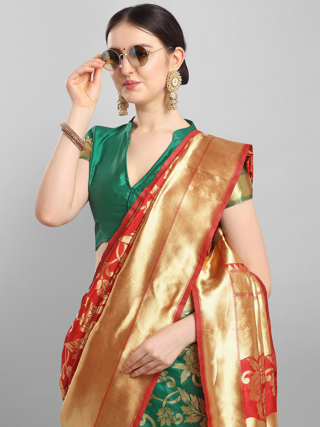 Kalini Red & Green Floral Zari Silk Blend Banarasi Saree | Swadesiicart