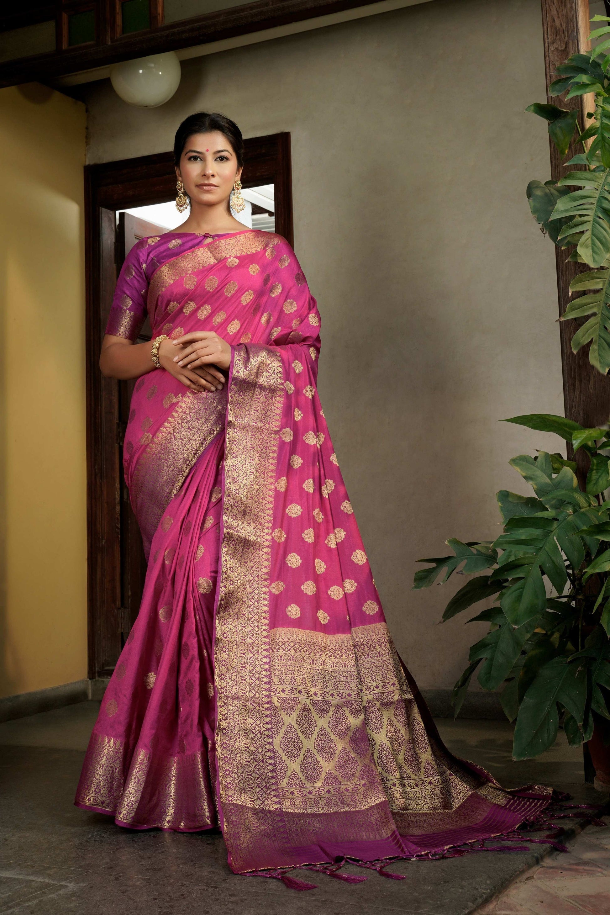Vardha Cerise Pink Golden Zari Banarasi Raw Silk Saree | Swadesiicart