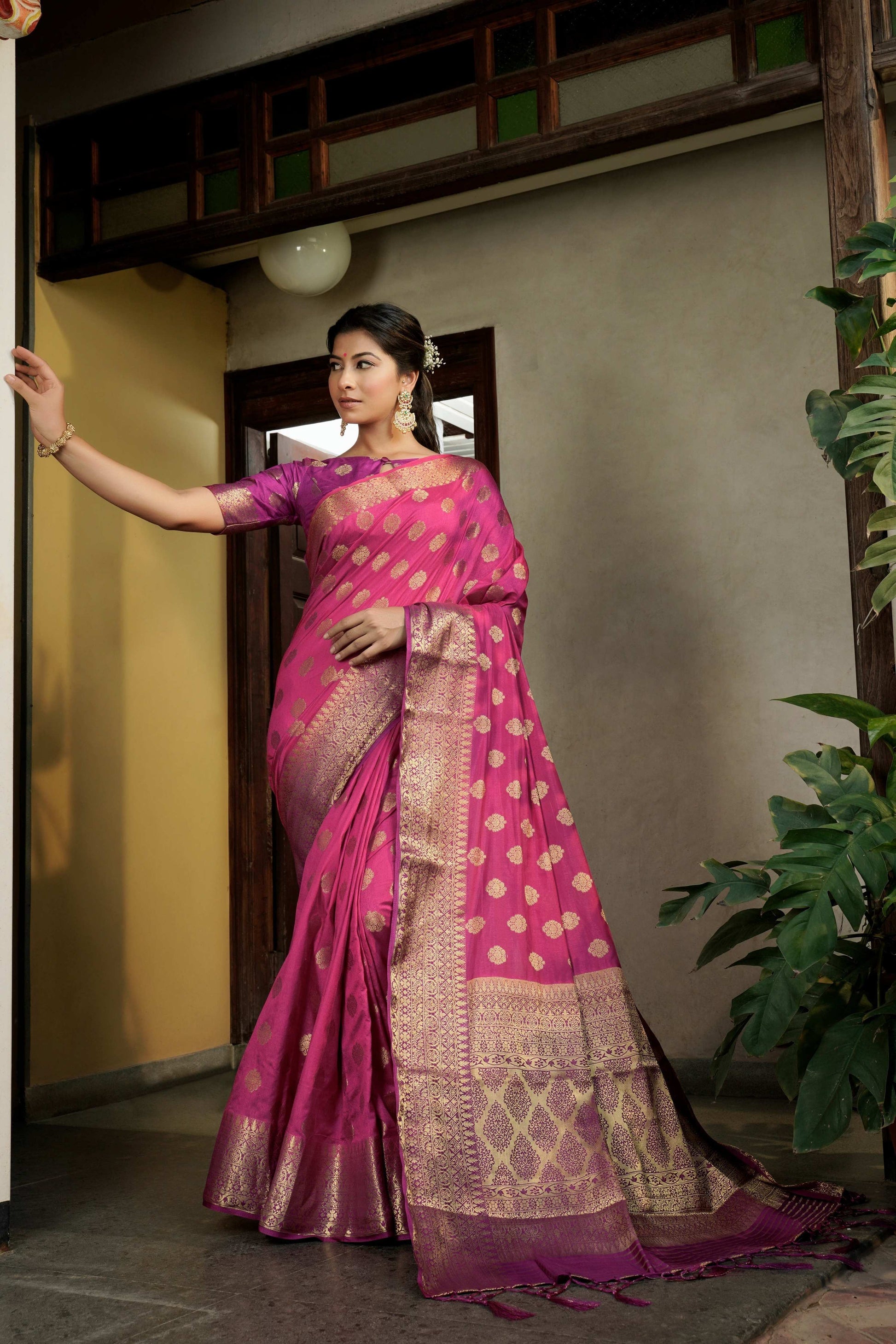 Vardha Cerise Pink Golden Zari Banarasi Raw Silk Saree | Swadesiicart