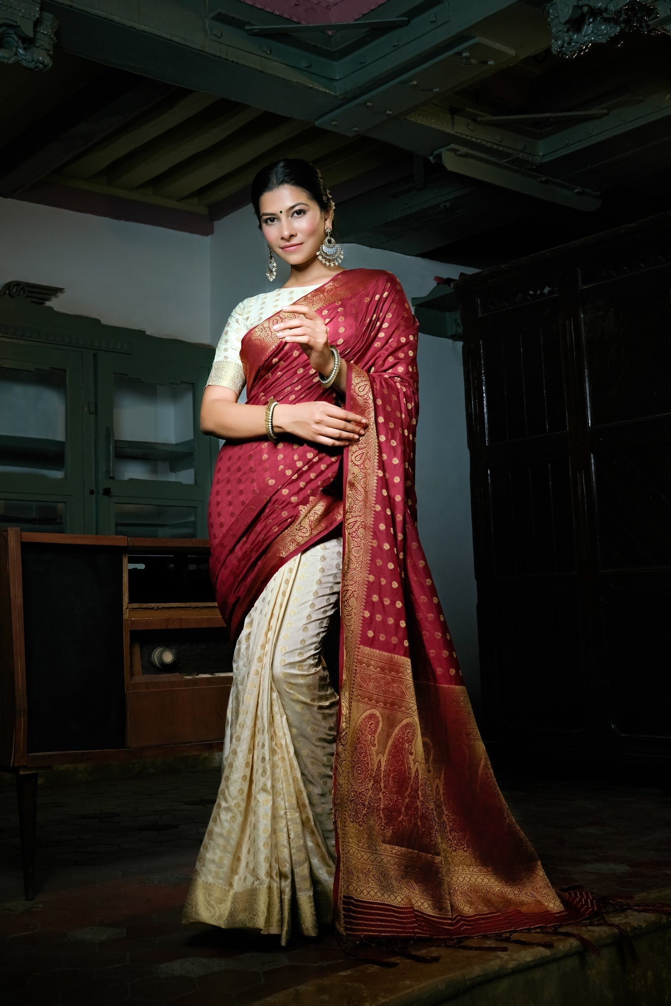 Vardha Maroon Red-Ivory White Golden Zari Banarasi Raw Silk Saree | Swadesiicart
