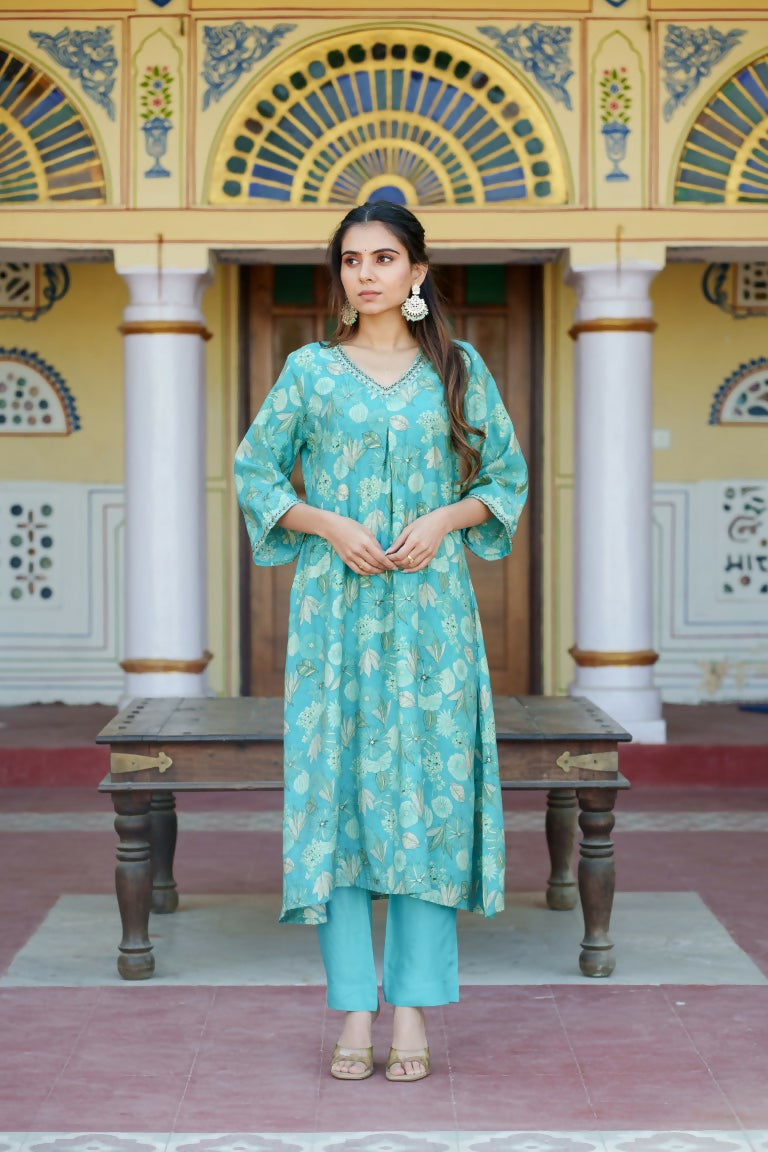 Vaasva Women Aqua Muslin Pleated Kurta & Pant Clothing Set | Swadesiicart