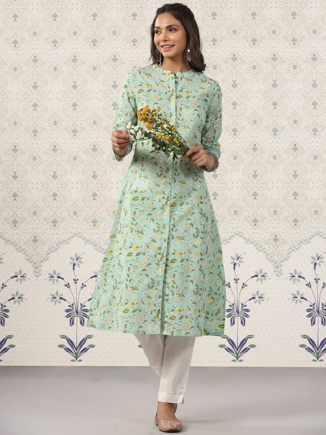 Ode by House of Pataudi Floral Printed Band Collar Pure Cotton Kurta - Swadesiicart