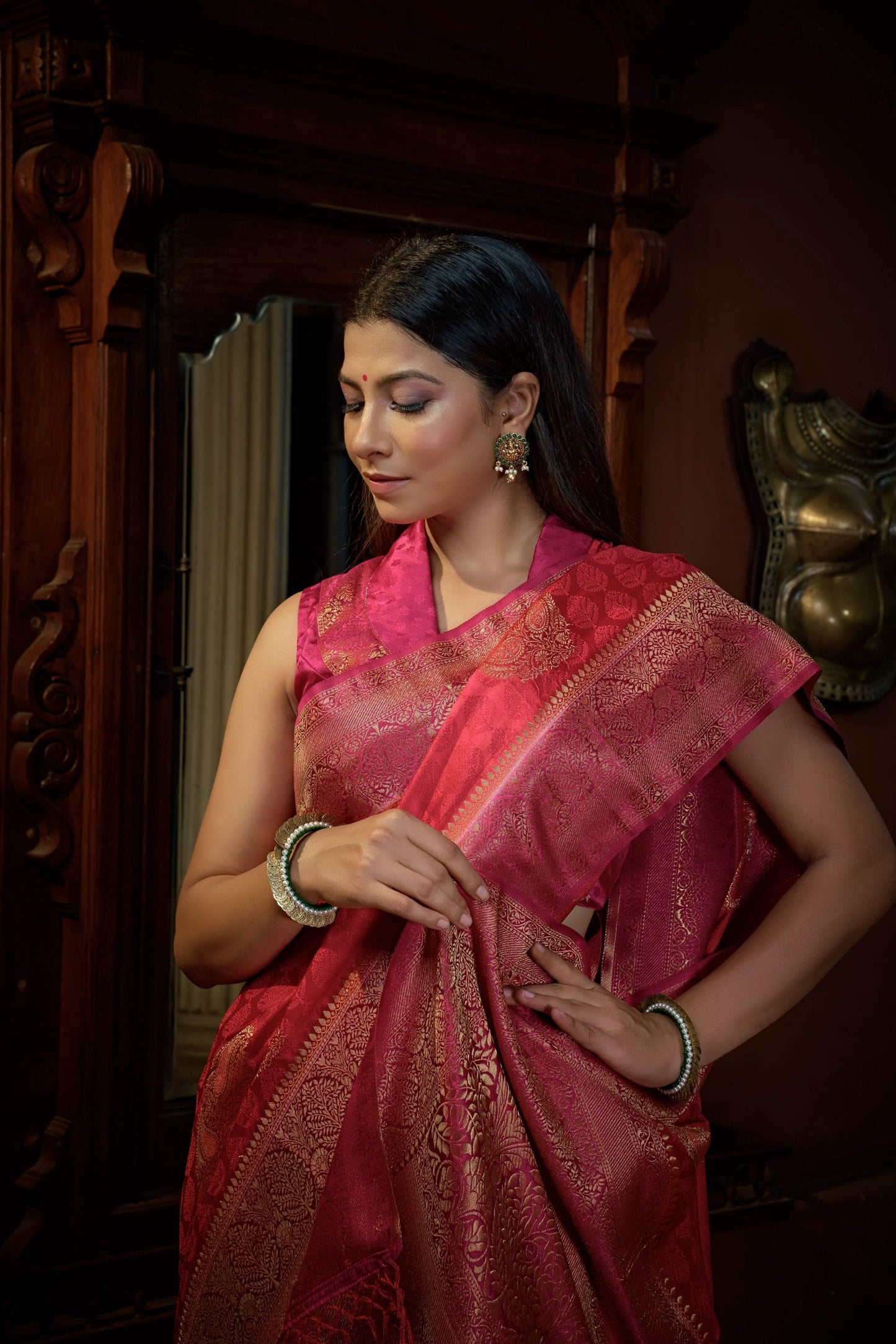 Vardha Myrtle Pink Golden Zari Banarasi Satin Silk Saree | Swadesiicart