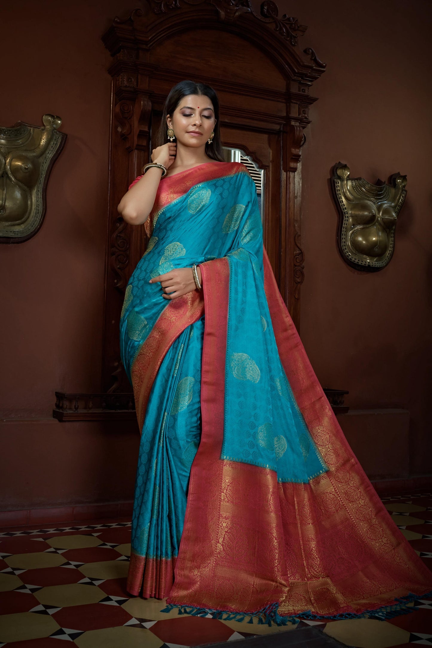 Vardha Crimson Red Golden Zari Banarasi Satin Silk Saree | Swadesiicart