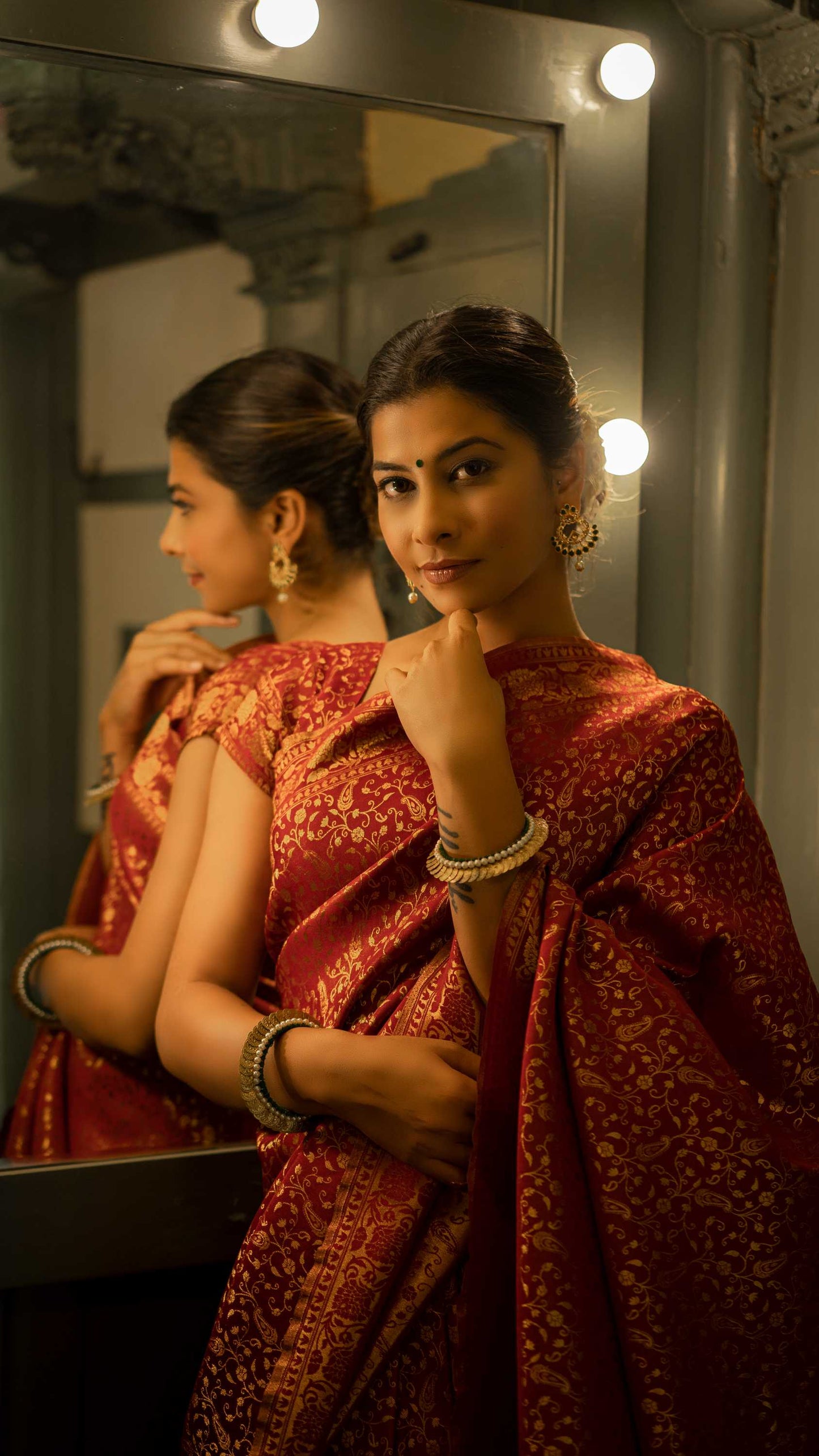Vardha Maroon Red Golden Zari Banarasi Satin Silk Saree | Swadesiicart