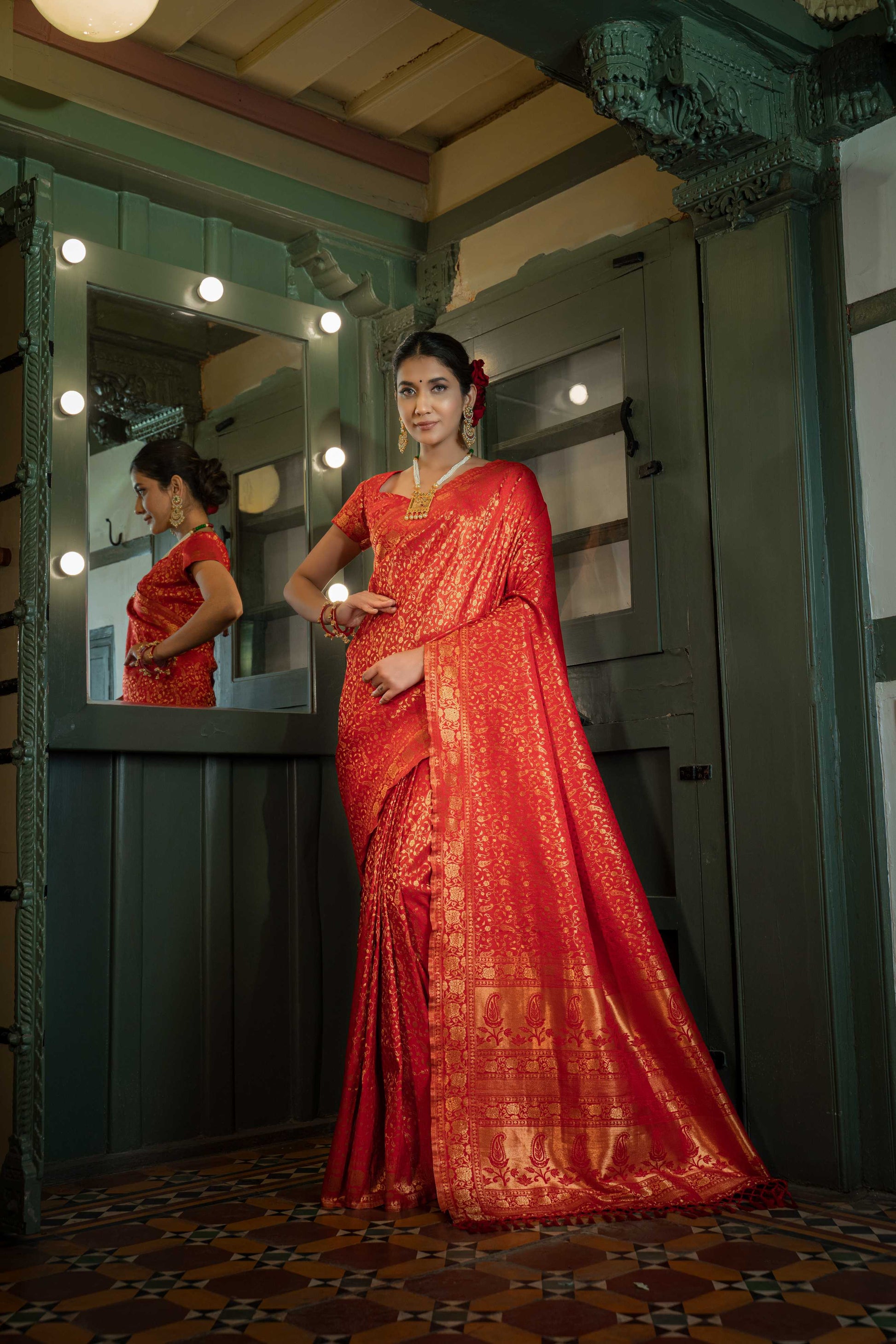Vardha Light Red Golden Zari Banarasi Satin Silk Saree | Swadesiicart