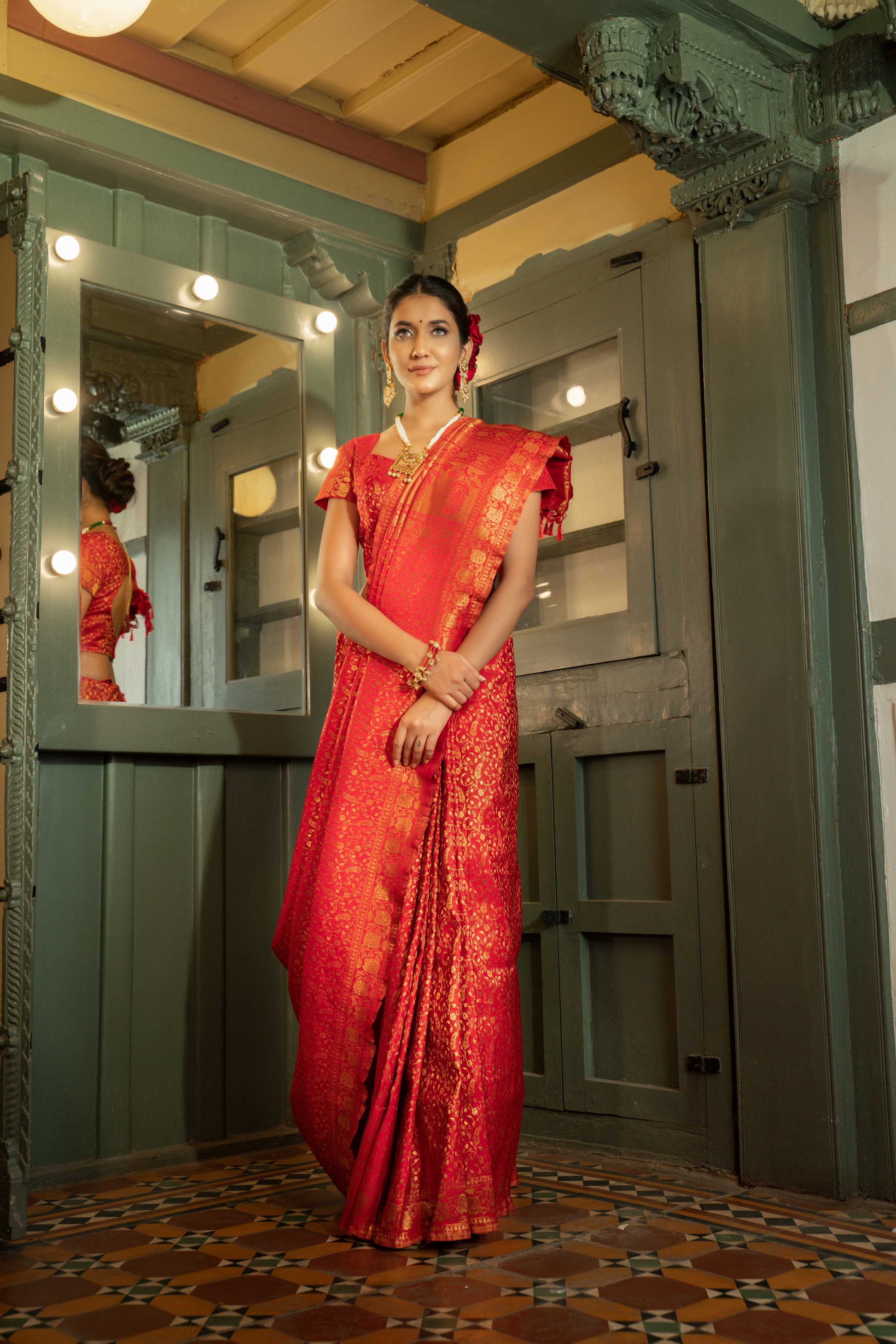 Vardha Light Red Golden Zari Banarasi Satin Silk Saree | Swadesiicart