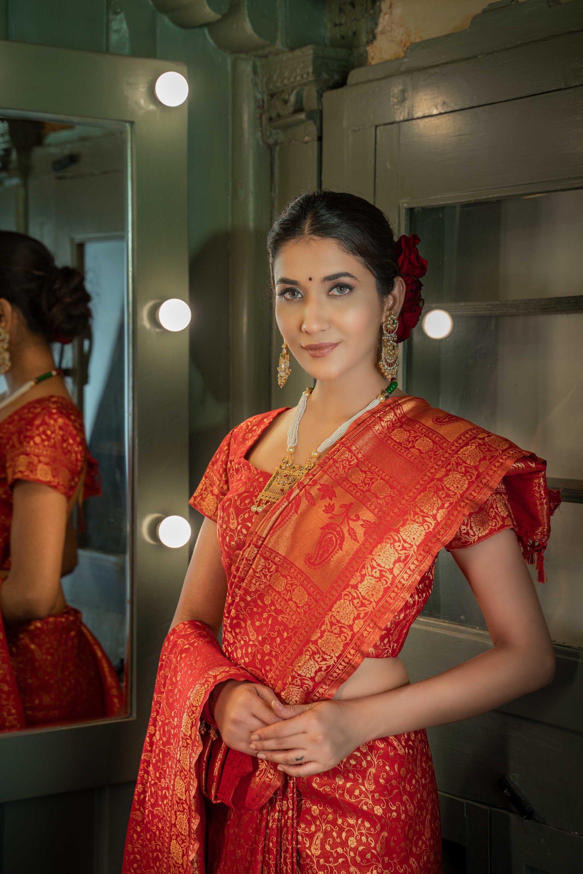 Vardha Light Red Golden Zari Banarasi Satin Silk Saree | Swadesiicart