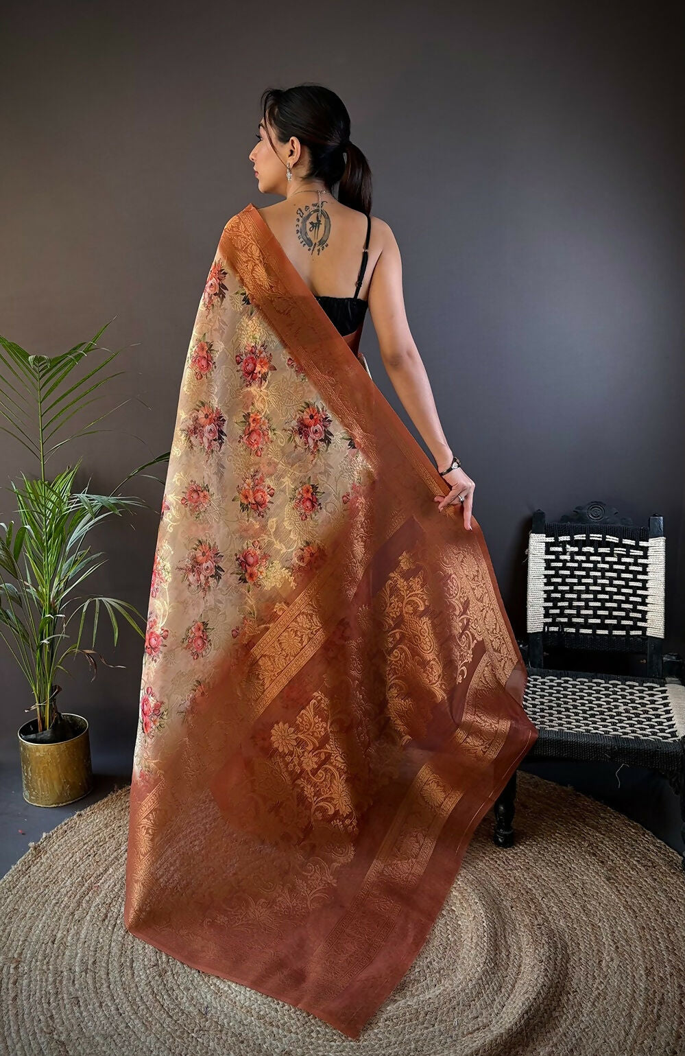 Joban Fashion Brown Floral Motifs Banarasi Silk Sarees | Swadesiicart