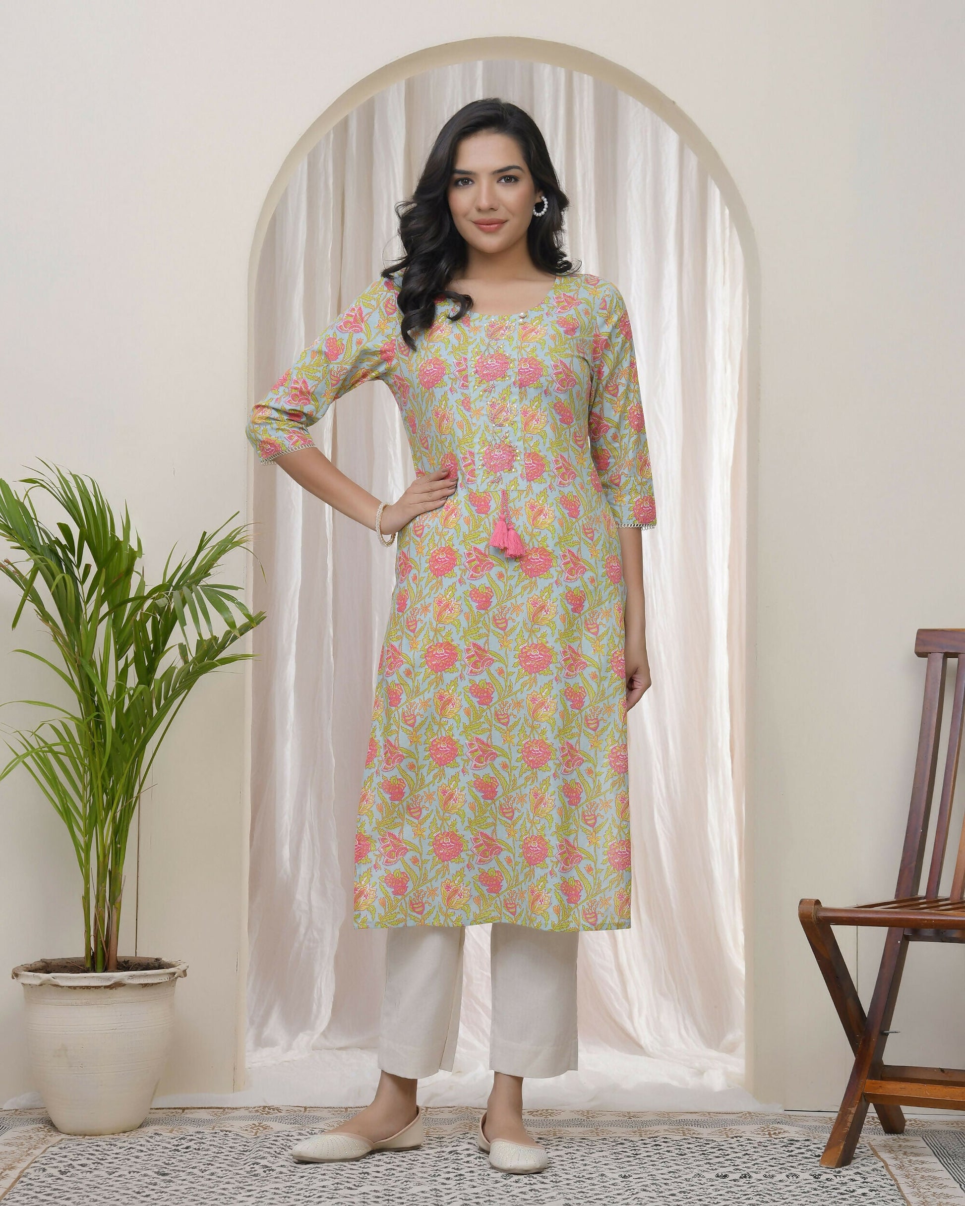 Vaasva Women Multi Cotton Printed Straight Kurti With Pant | Swadesiicart