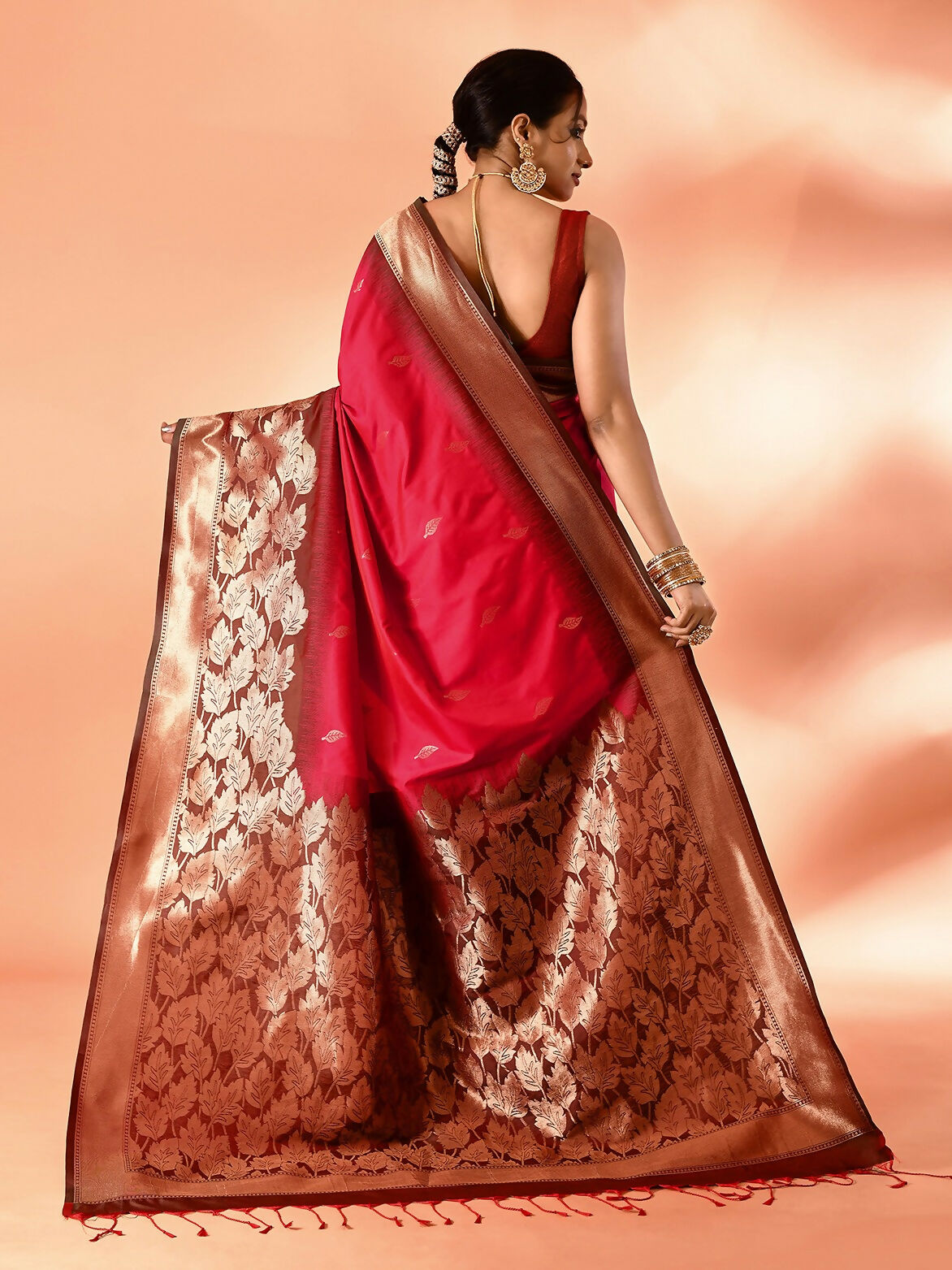 Joban Fashion Rani Pink & Bottle Green Plain With Weaving Border Banarasi Silk Sarees | Swadesiicart