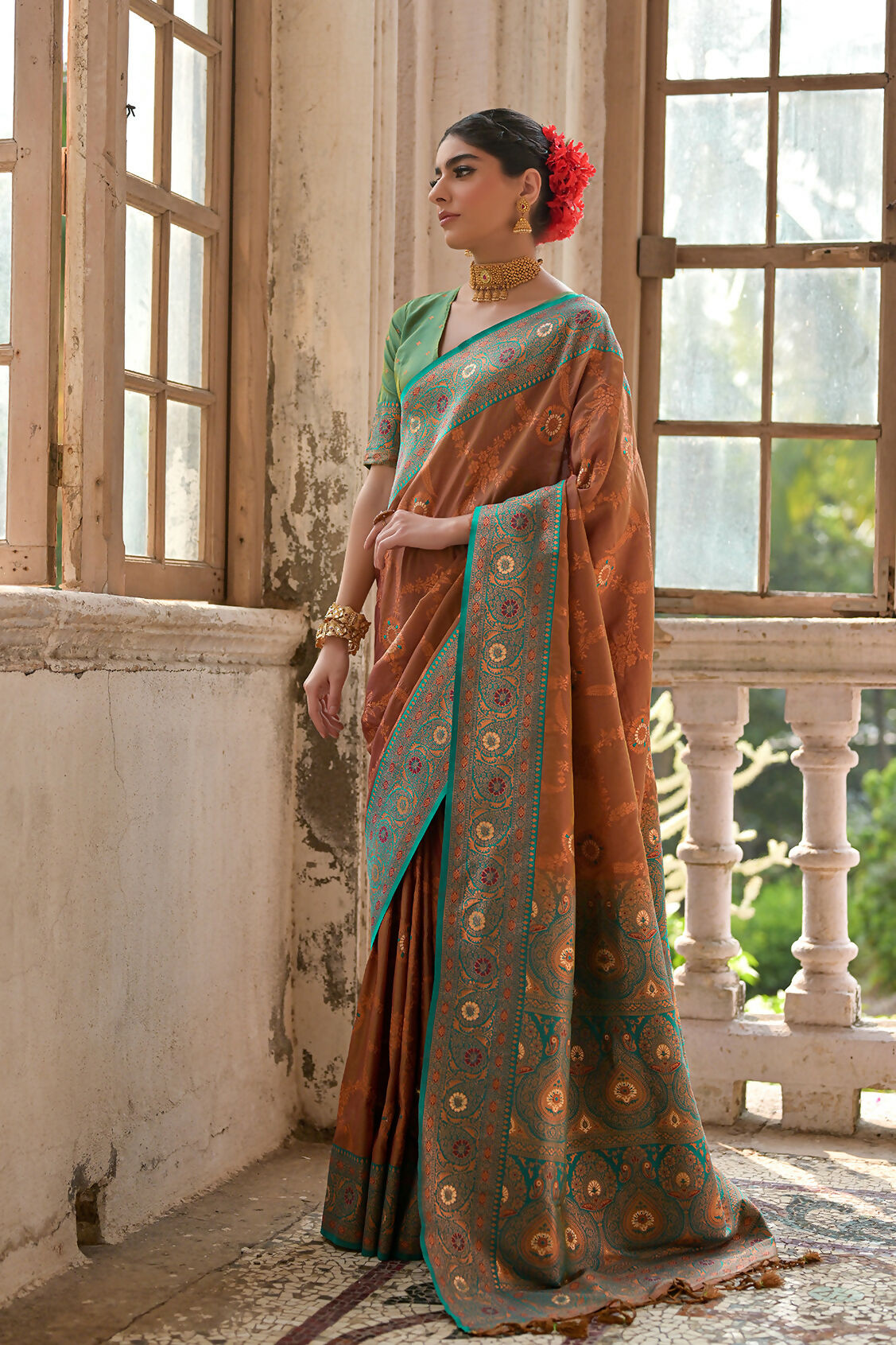 Vishnu Weaves Women's Coffee Banarasi Silk Zari Woven Saree with Blouse - Swadesiicart