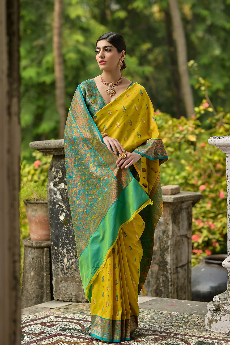 Vishnu Weaves Women's Yellow Banarasi Silk Zari Woven Saree with Blouse - Swadesiicart