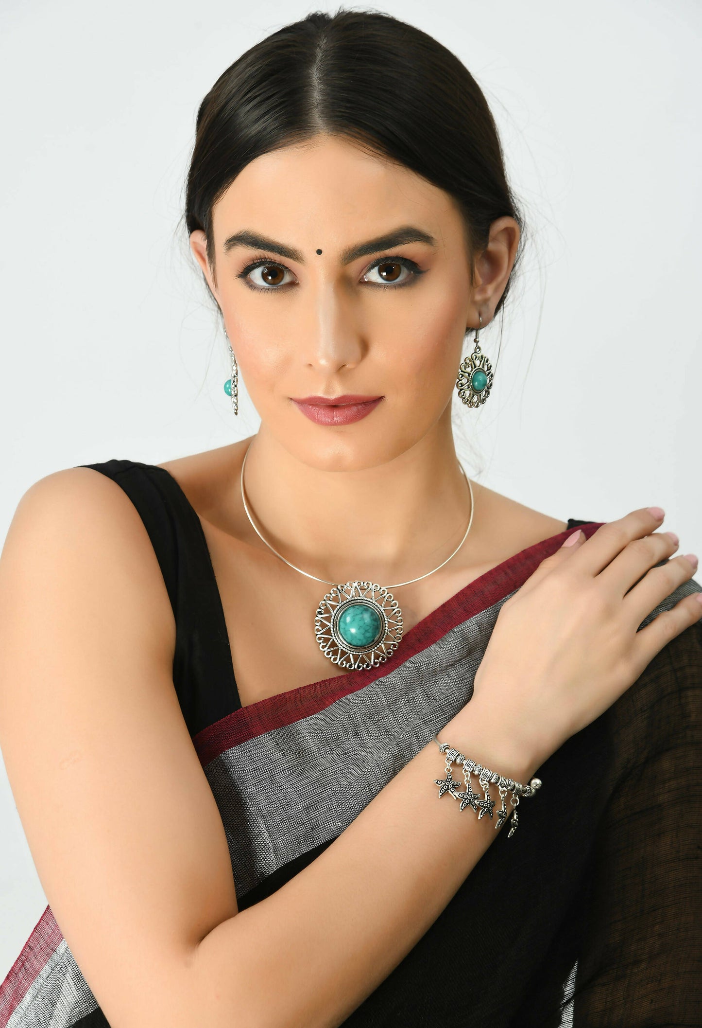 Mominos Fashion Johar Kamal Oxidised Silver-Plated Stone Work Necklace Handicraft | Swadesiicart