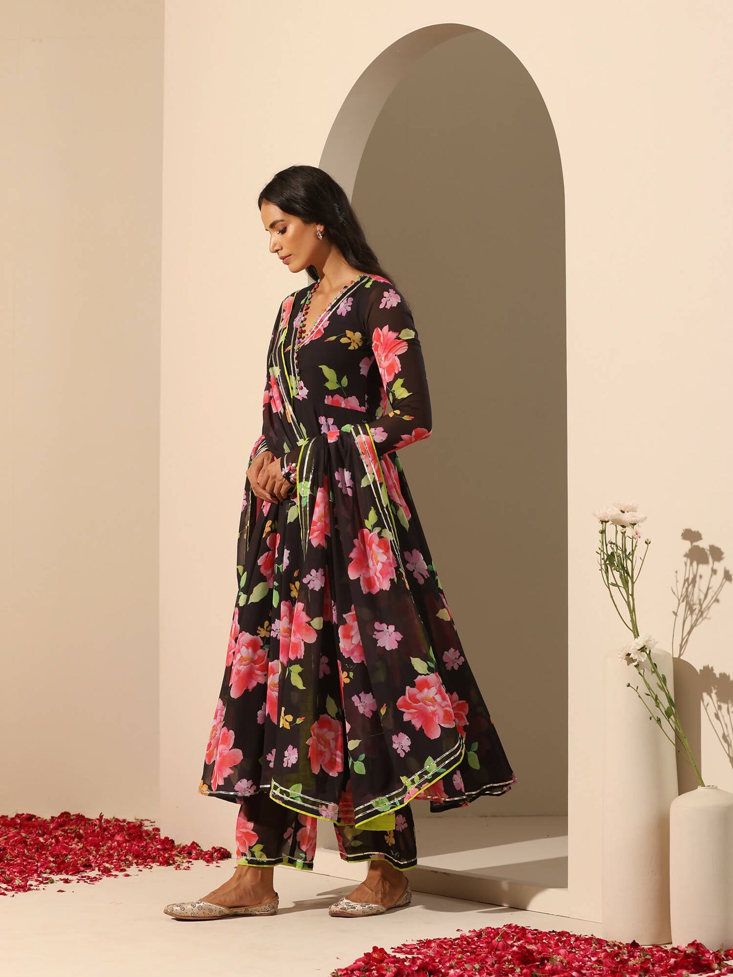 Pomcha Jaipur Black Gul Gulabi Phool Anarkali Set | Swadesiicart