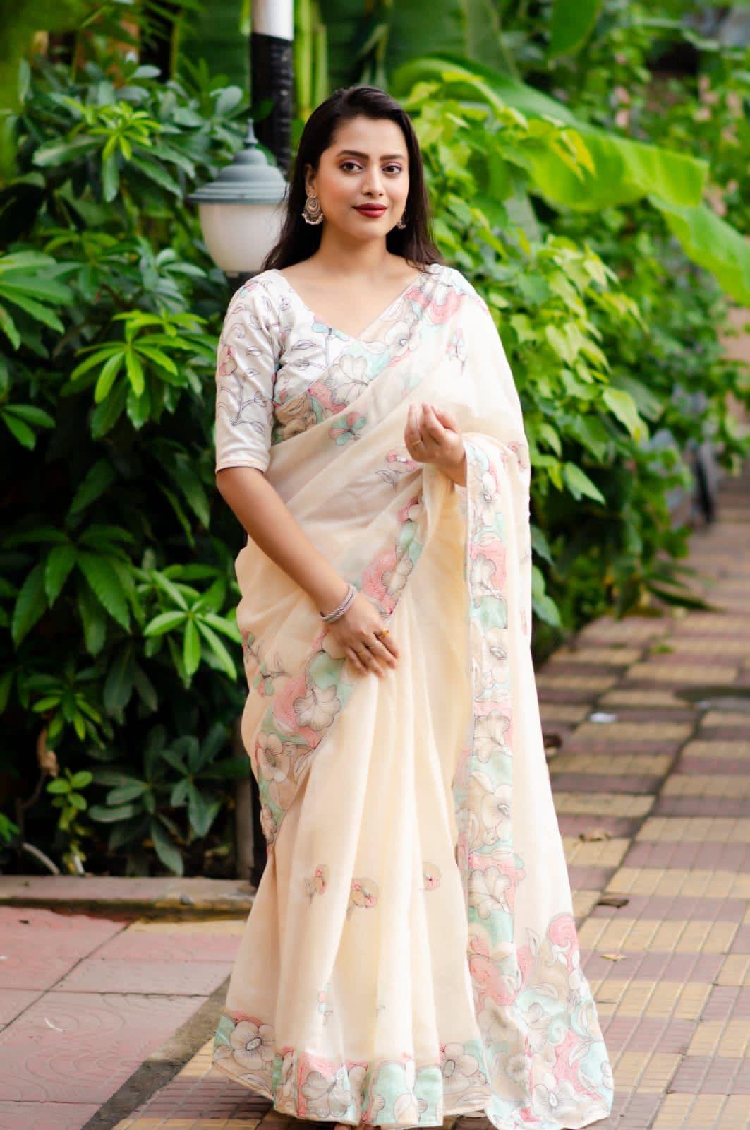 Offwhite Pure Linen Ethnic Motifs Saree with Unstitched Blouse - Hiral Fashion | Swadesiicart