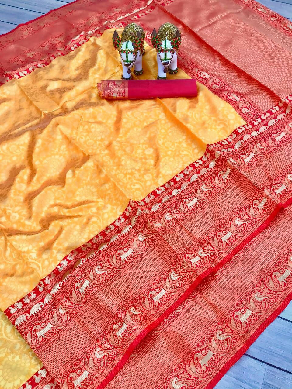 DEIANA'S Beautiful Designer Golden zari Soft Lichi Silk Saree - Yellow - Swadesiicart