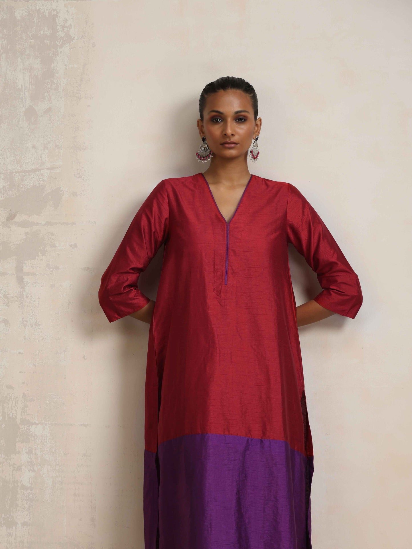 trueBrowns Red Silk Kurta Set | Swadesiicart