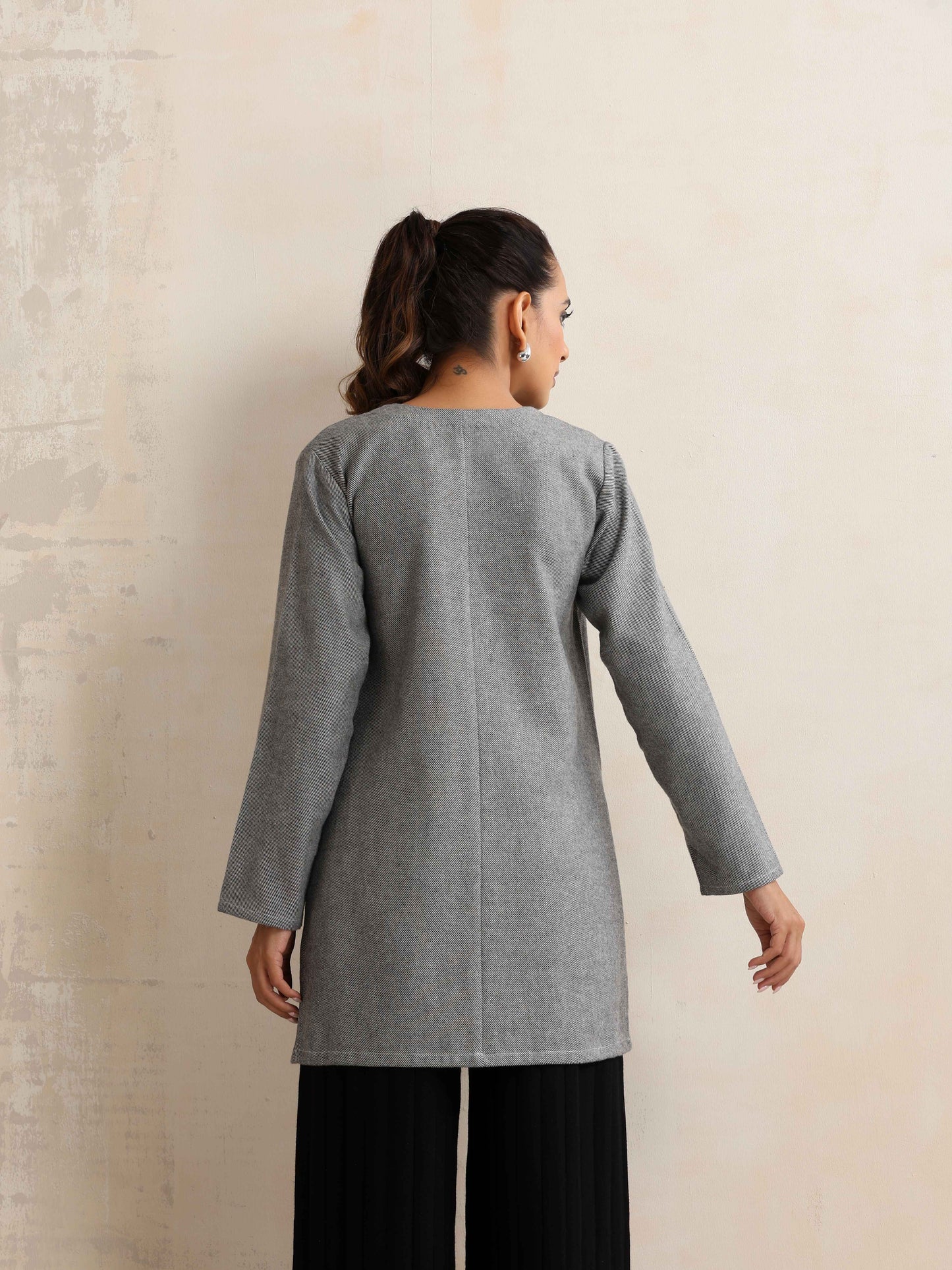 trueBrowns Grey Winter High Slit Top | Swadesiicart