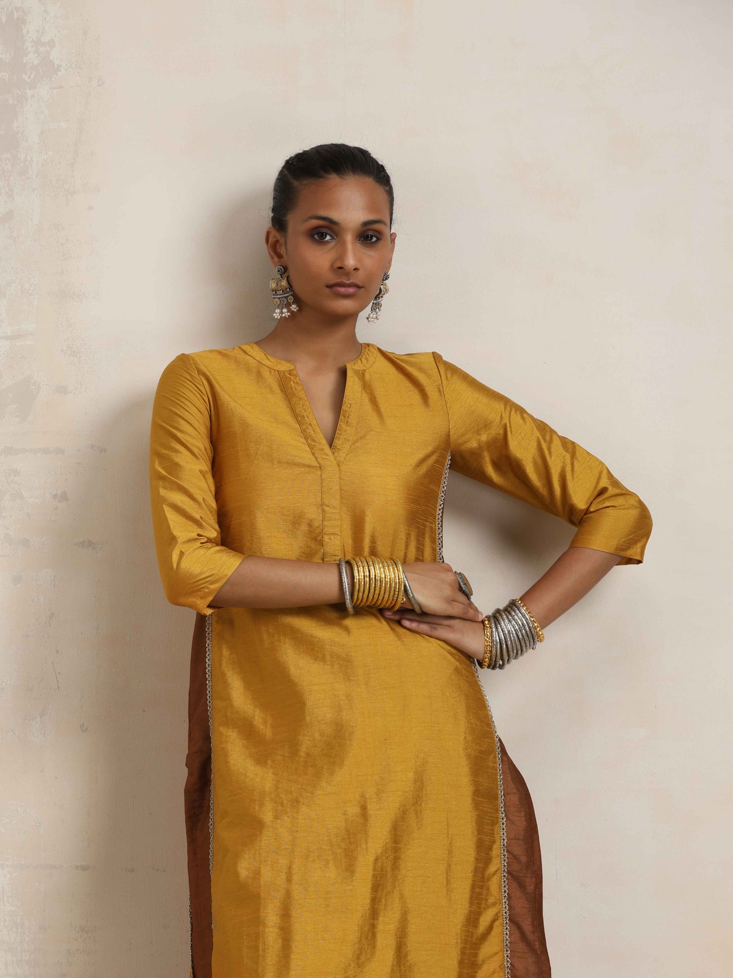 trueBrowns Gold Silk Kurta Set | Swadesiicart