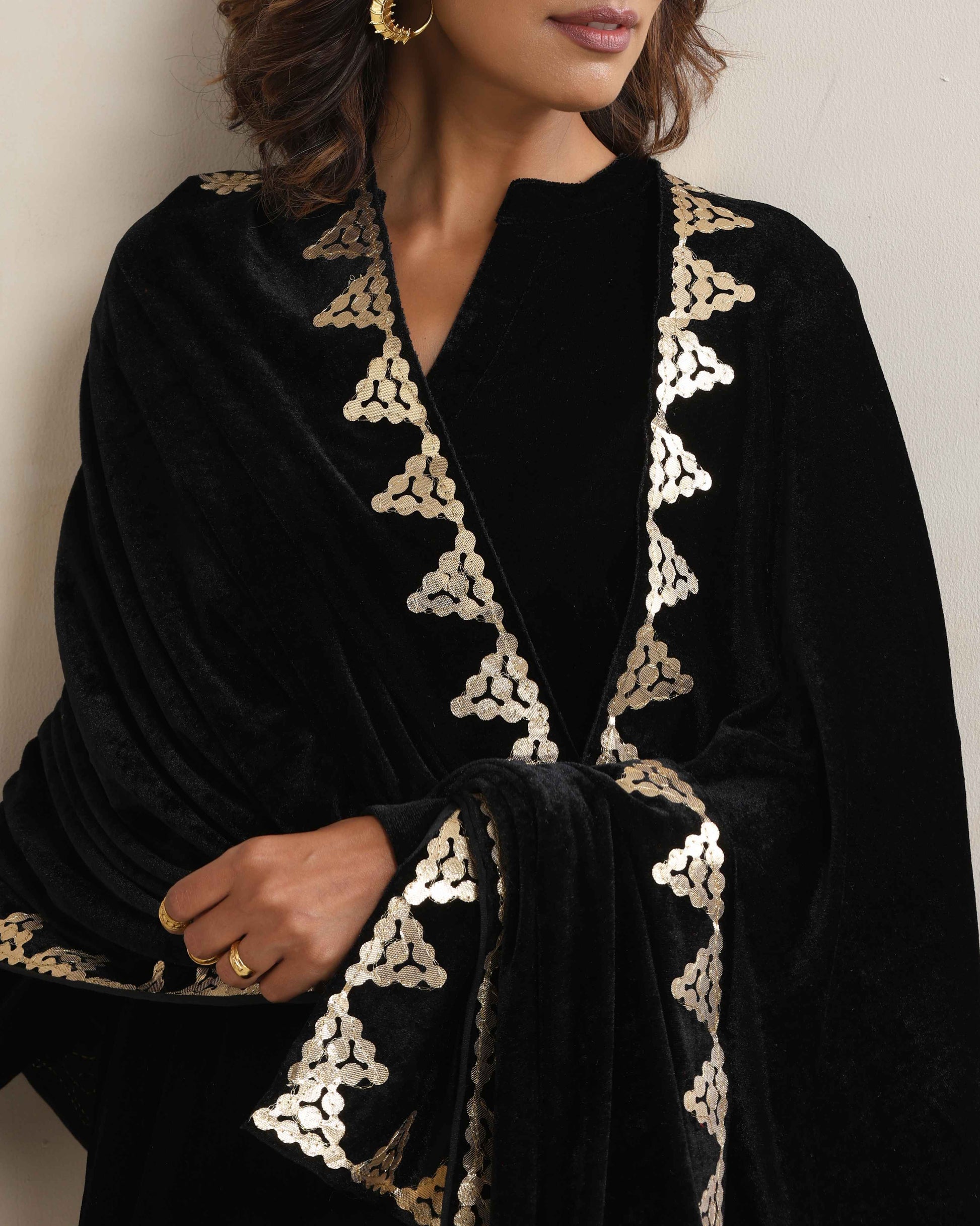 trueBrowns Black Velvet Gota Patti Stole | Swadesiicart