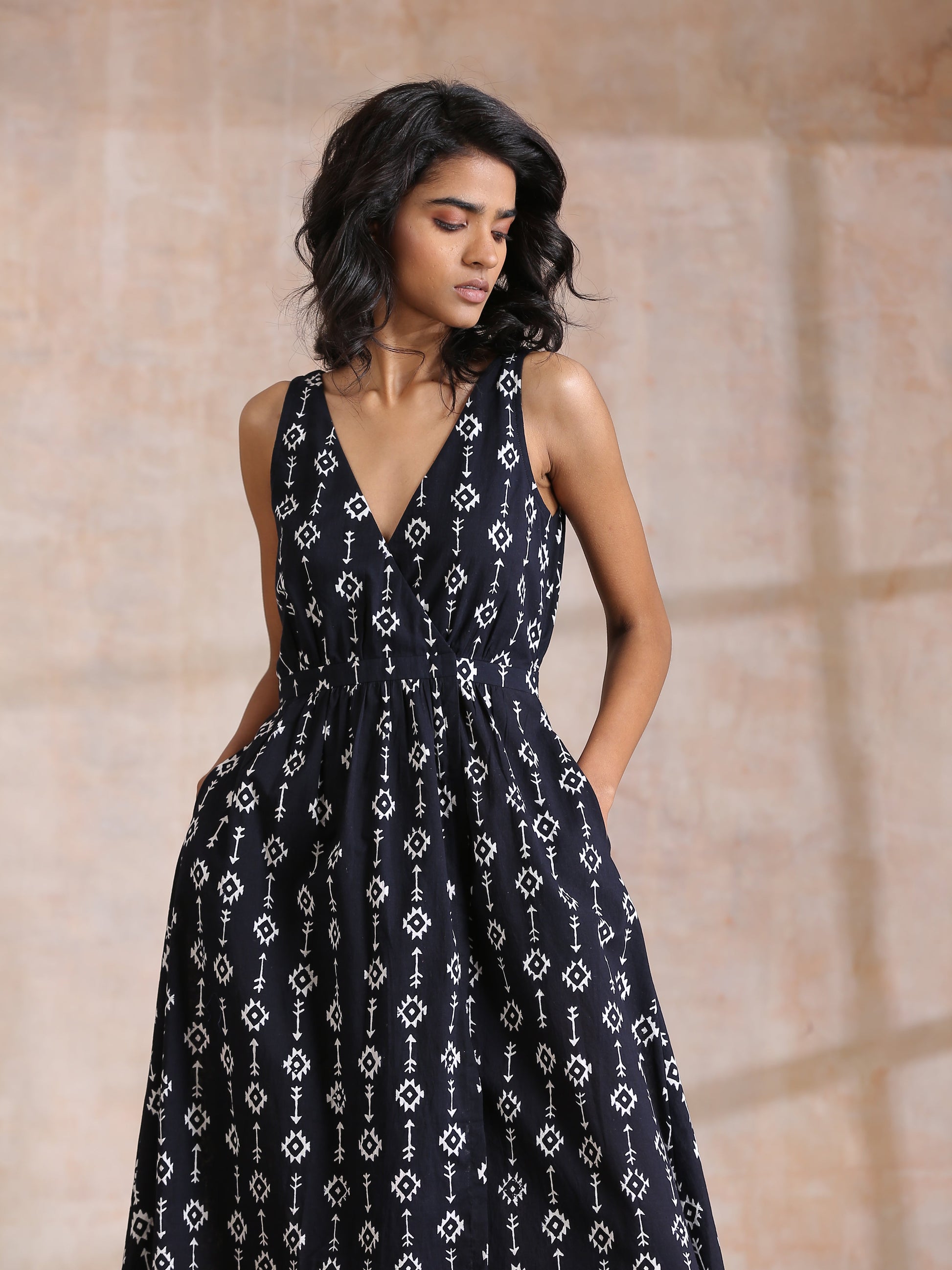 trueBrowns Black White Geometric Print Cotton Sleeveless Wrap Dress | Swadesiicart