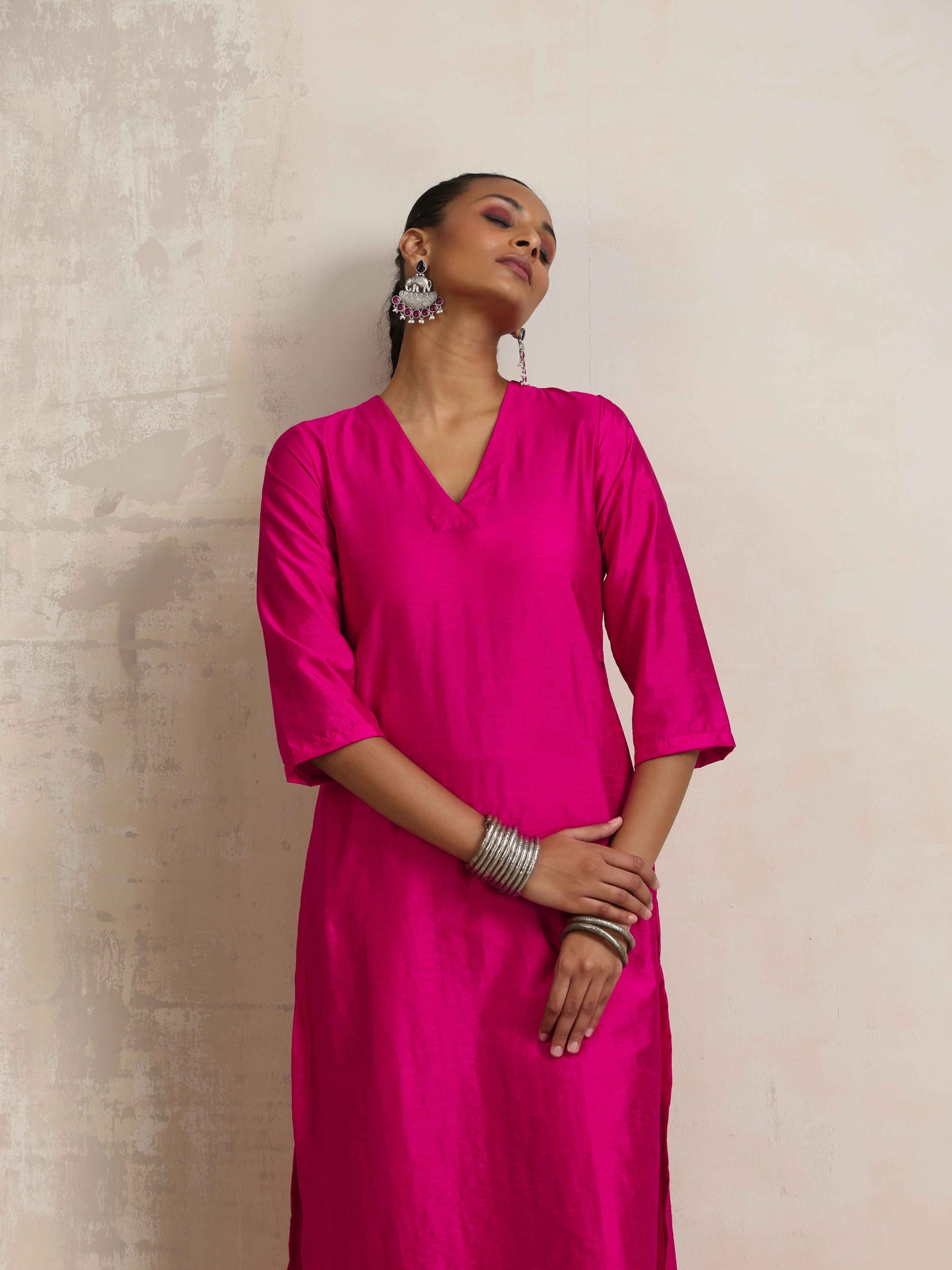 trueBrowns Pink Silk High Slit Kurta Set | Swadesiicart