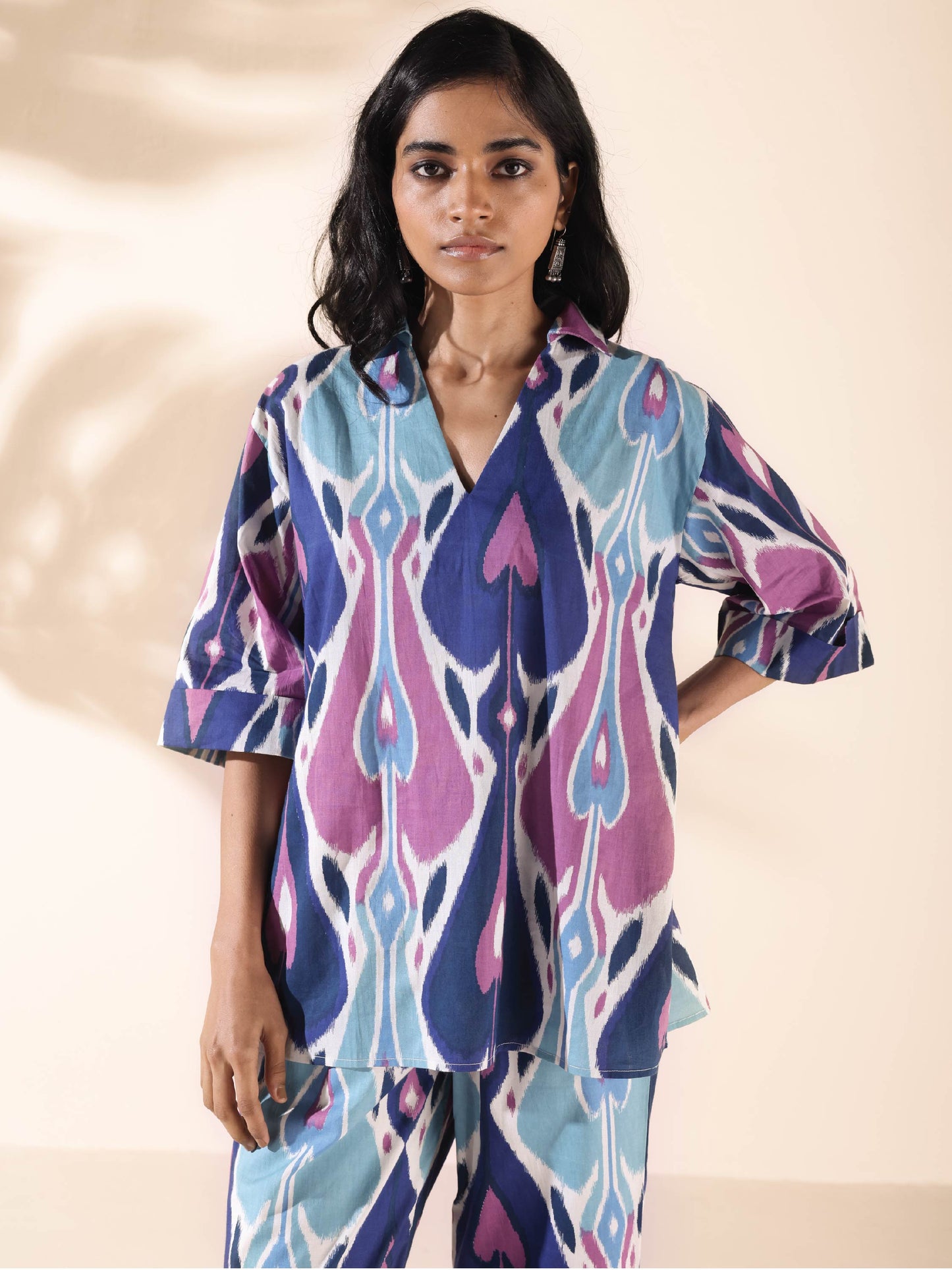 trueBrowns Blue Cotton Ikat V-neck Co-ord Set - Swadesiicart