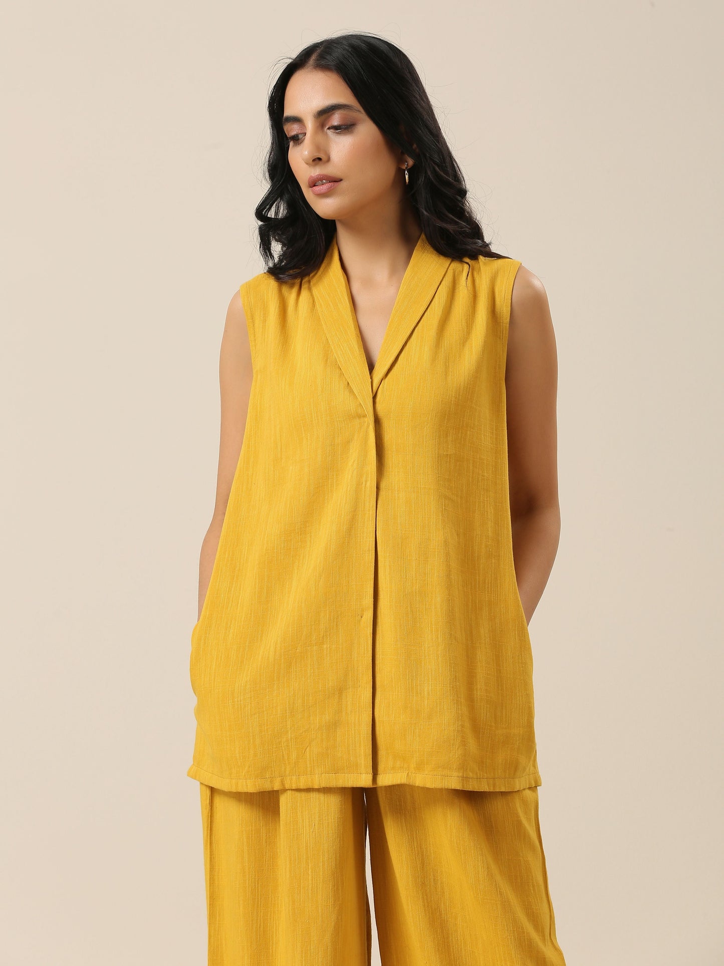 trueBrowns Mustard Yellow Slub Texture Sleevesless Jacket Pant Set | Swadesiicart